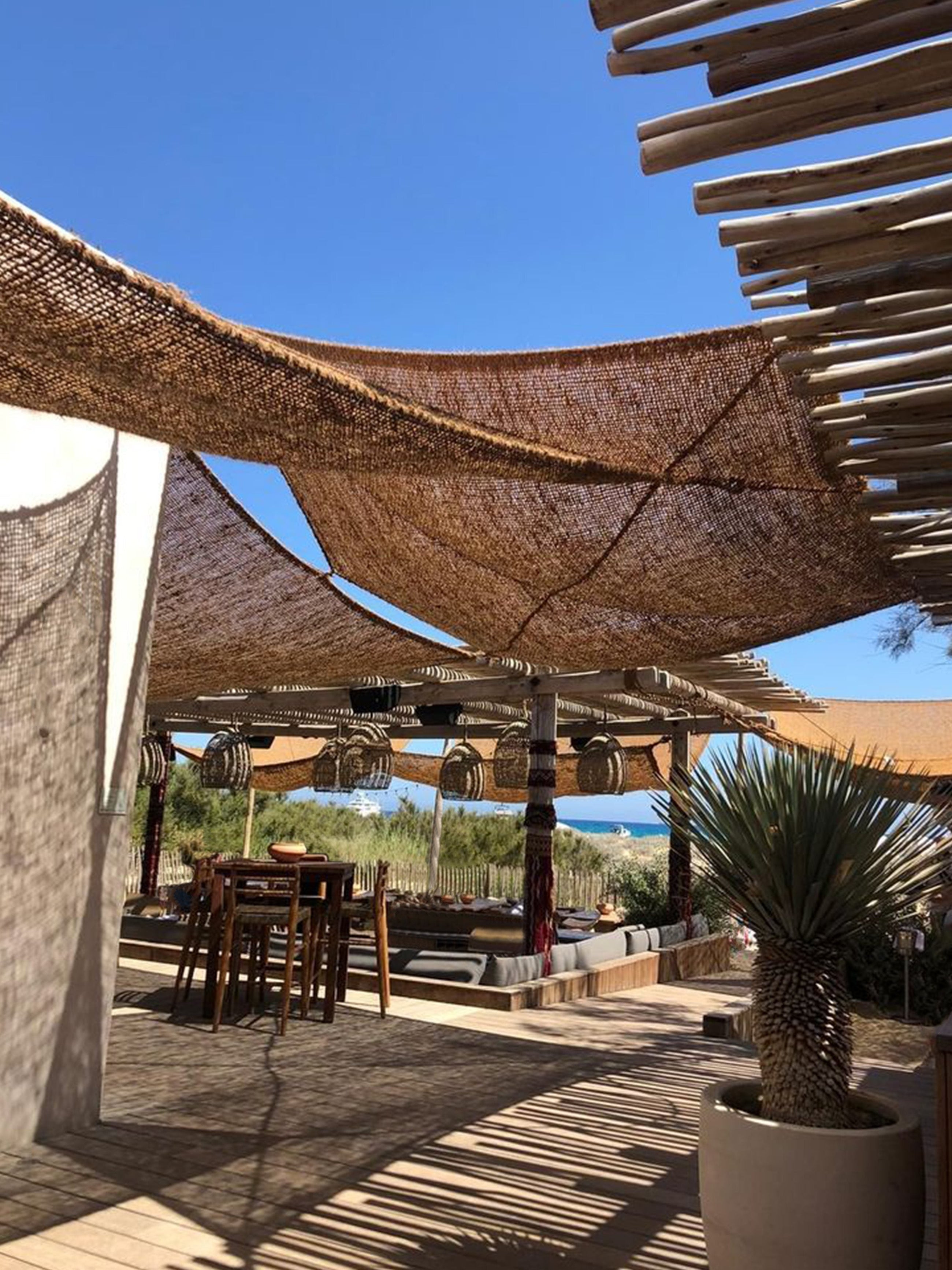 The Coco Shade Rectangular - Natural - 300x200 in coconut fiber — handmade luxury sun umbrella curated by Laiyahome — view 2