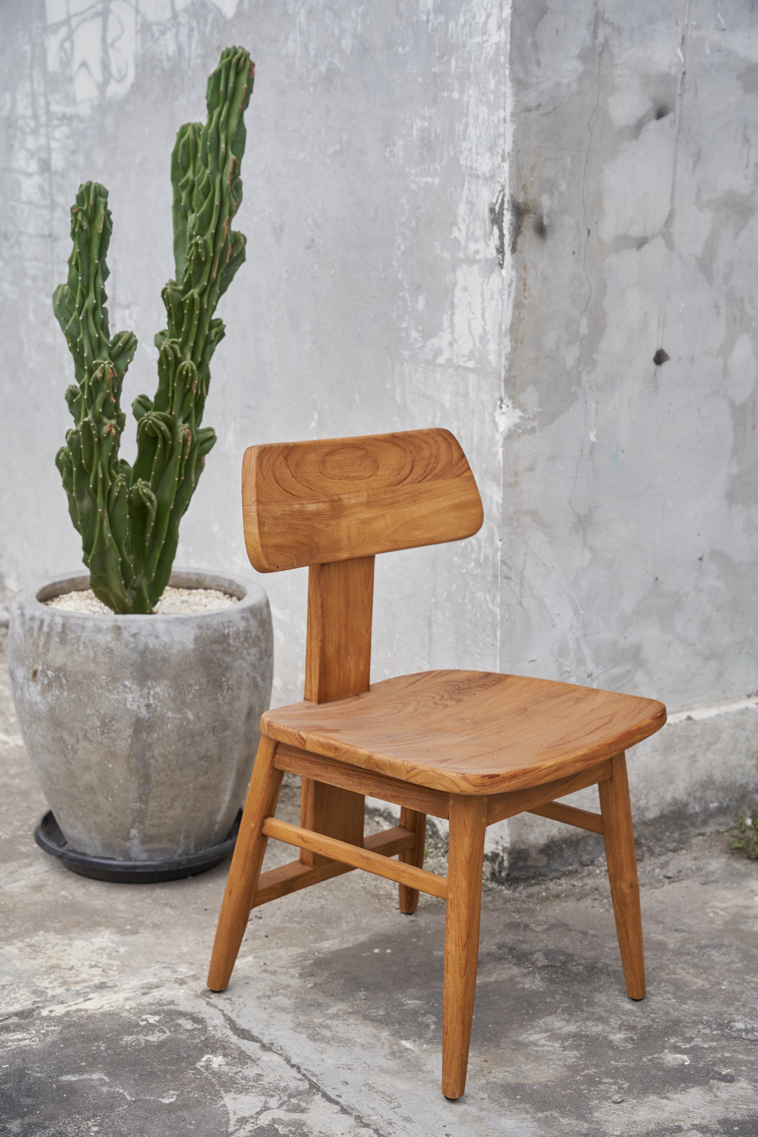 The LovYa Dining Chair - Natural in wood — handmade luxury dining chair curated by Laiyahome — view 4