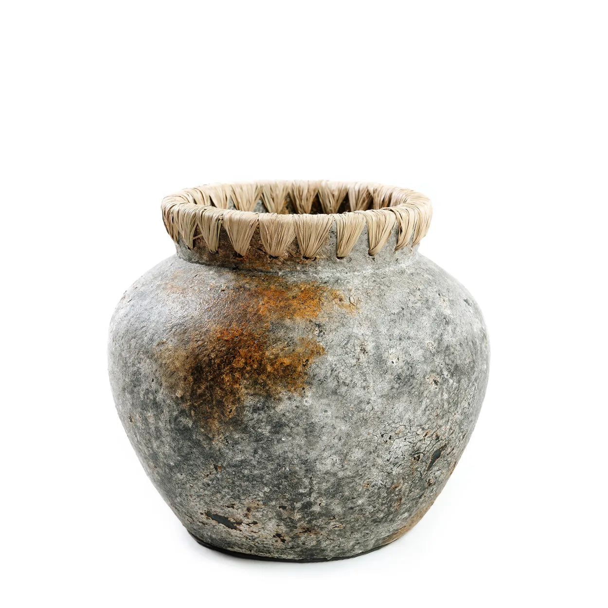 The Styly Vase - Antique Grey - S in terracotta — handmade luxury vase curated by Laiyahome — view 3