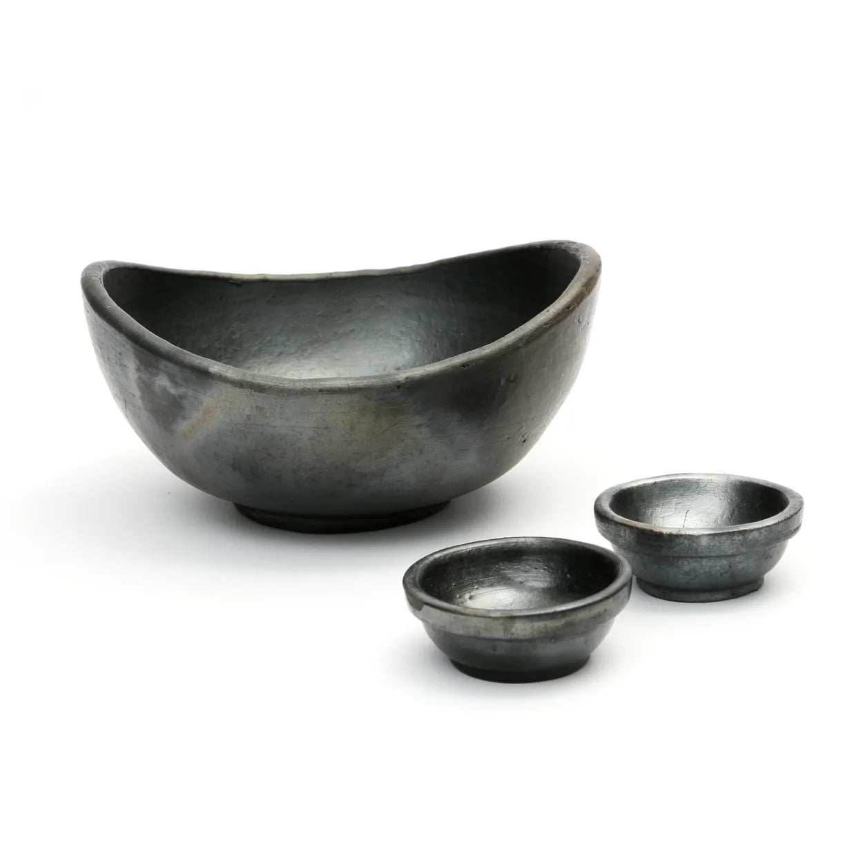 The Burned Curved Bowls - Black - Set of 3 in terracotta — handmade luxury bowl curated by Laiyahome — view 3