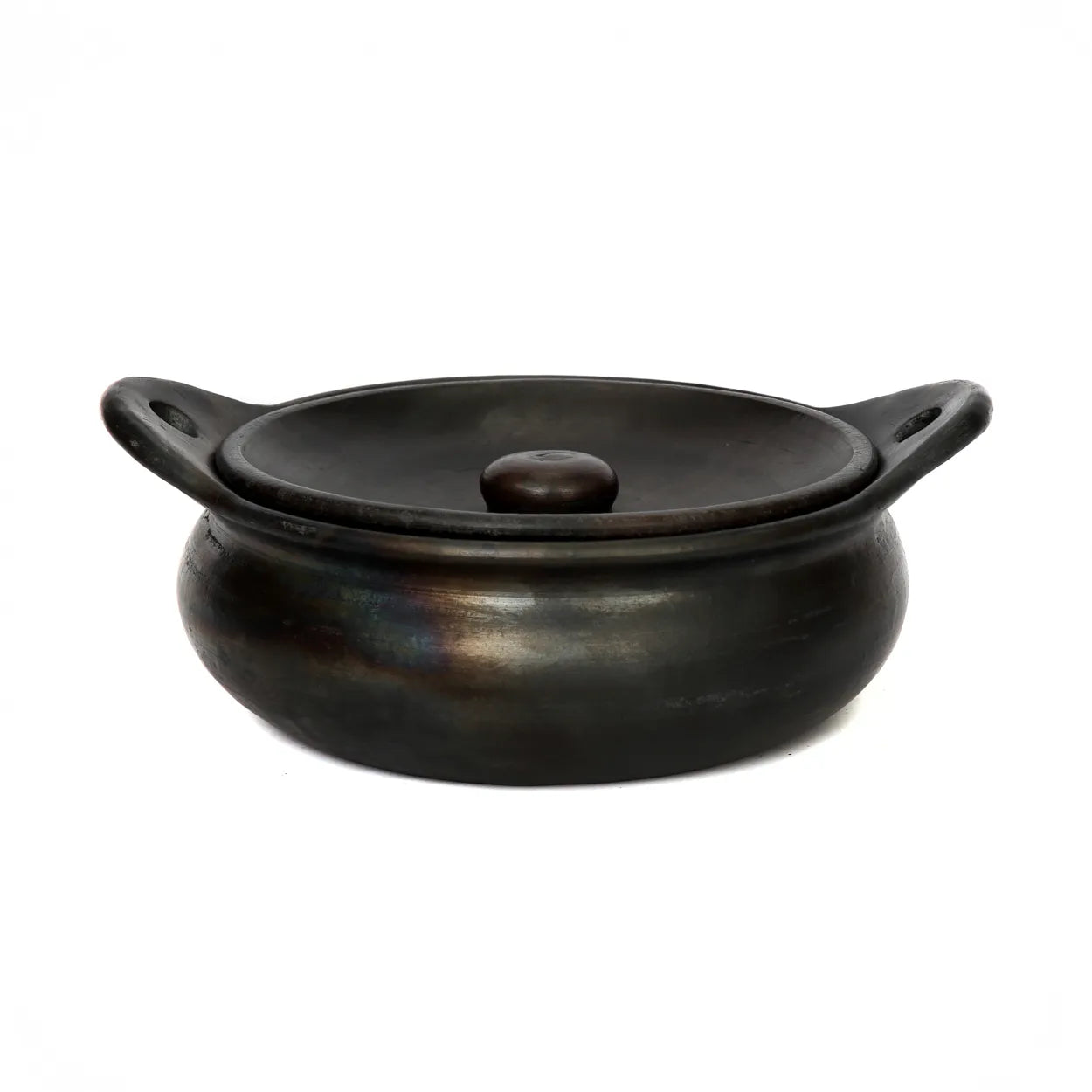 The Burned Pot - Black in terracotta — handmade luxury stock pot curated by Laiyahome