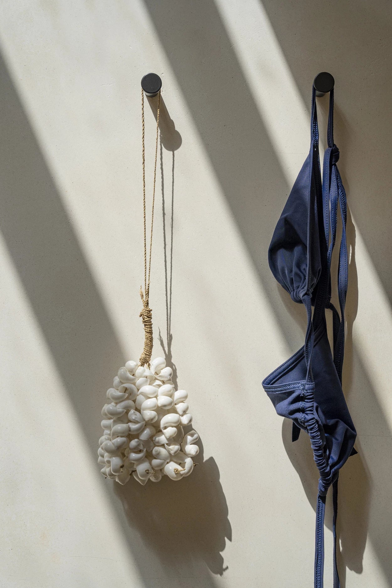 The Kai Tassel - White in shell — handmade luxury wall decoration curated by Laiyahome — view 2