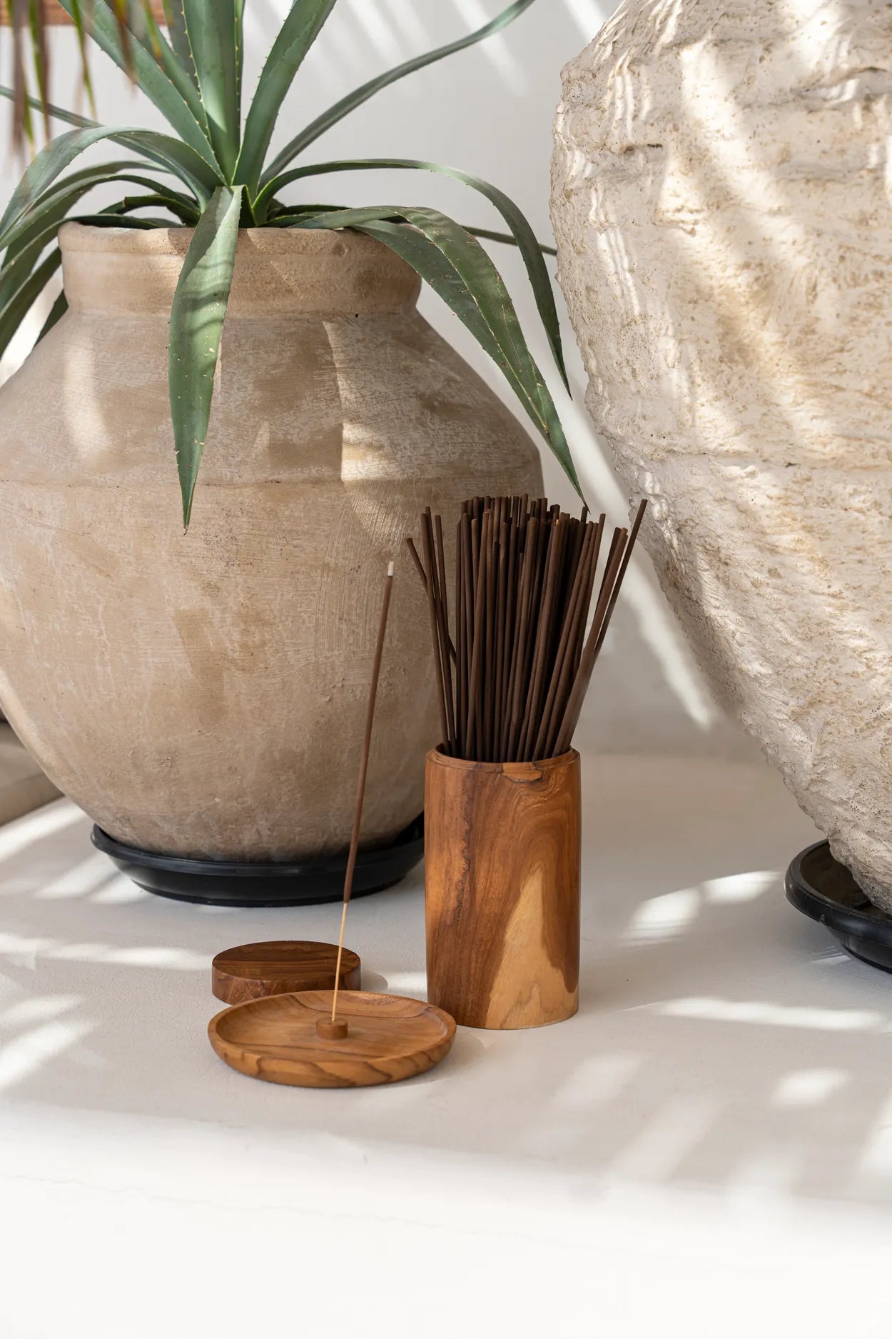 The Incense Holder - Natural in wood — handmade luxury incense curated by Laiyahome — view 2