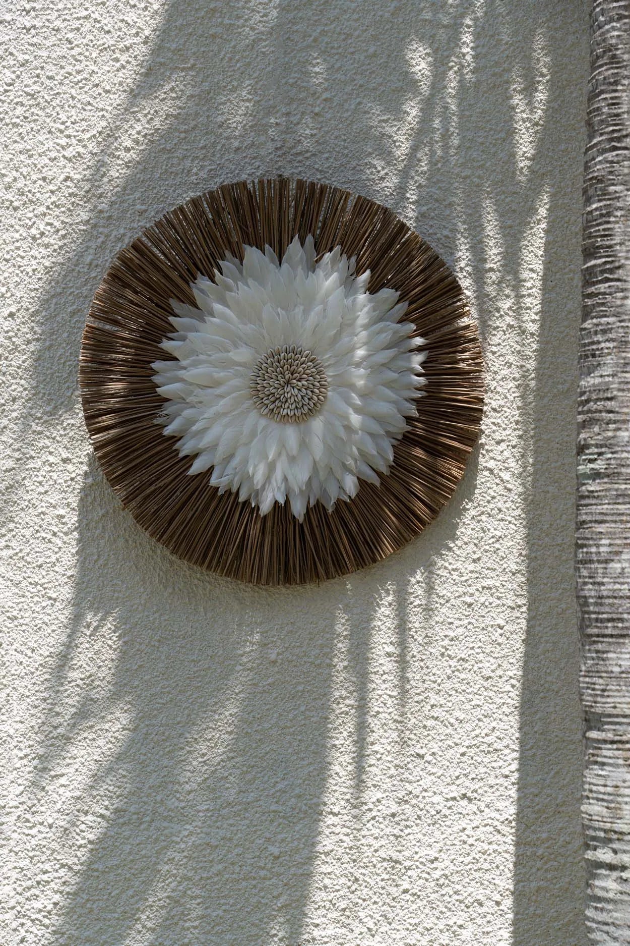 The Alang Feather Juju - Natural White in glass — handmade luxury wall decoration curated by Laiyahome — view 4
