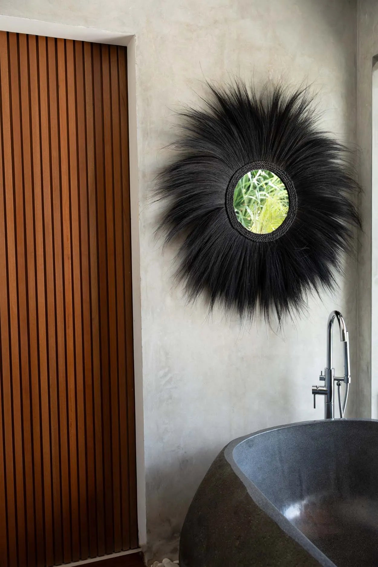 The Simba Mirror - Black - M in glass — handmade luxury wall mirror curated by Laiyahome — view 4