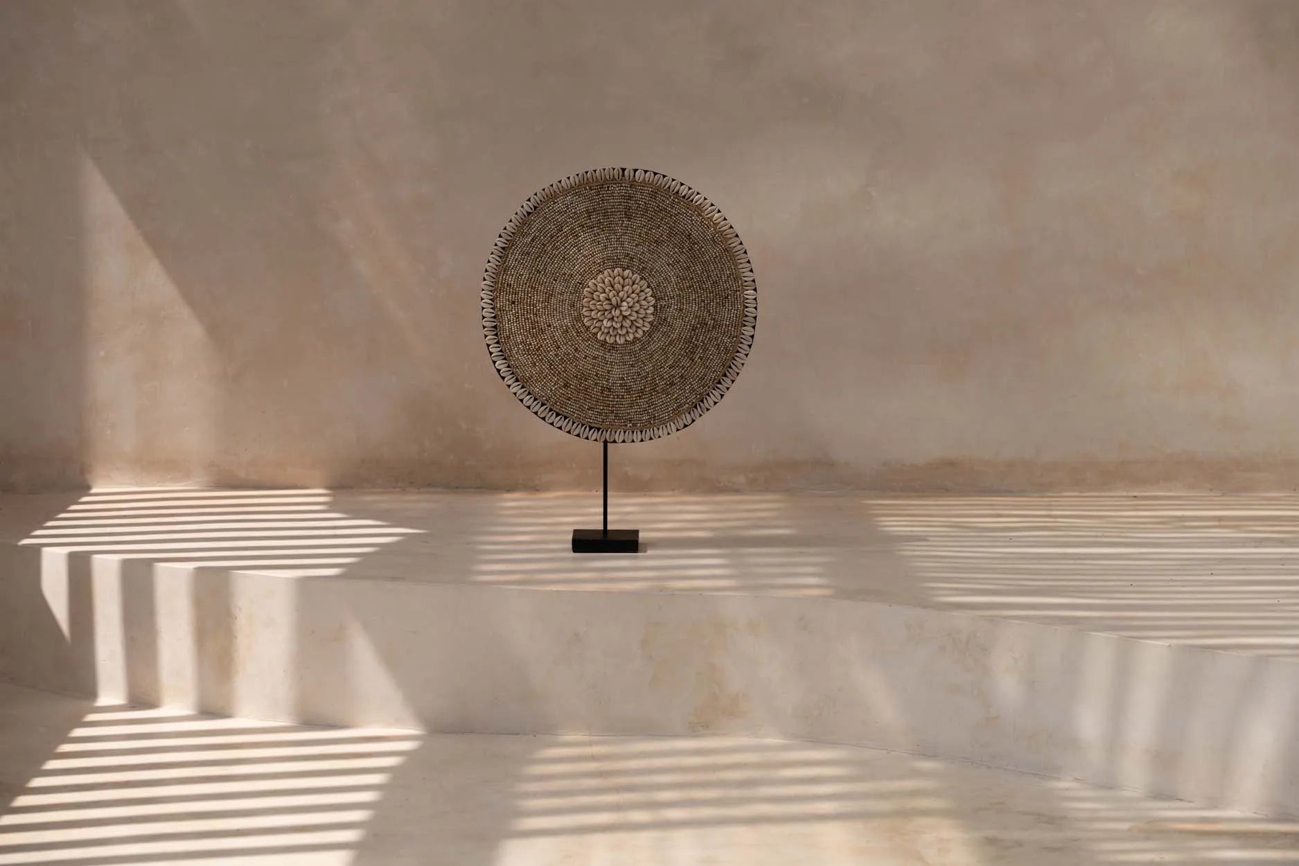 The Shell Guadeloupe on Stand - Natural White in shell — handmade luxury standing decoration curated by Laiyahome — view 4