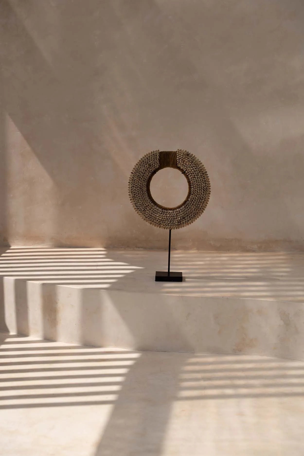 The Shell Réunion on Stand - Natural in shell — handmade luxury standing decoration curated by Laiyahome — view 4