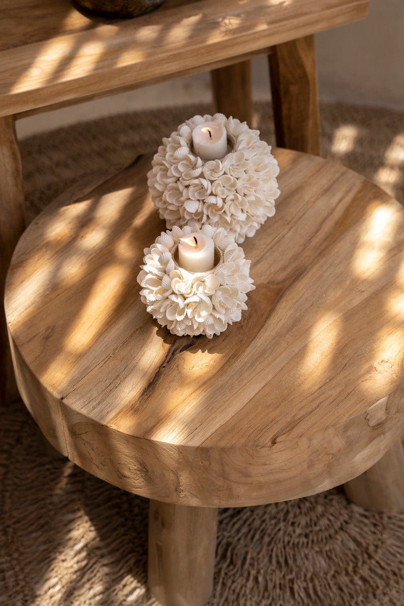 The Flower Power Candle Holder - S – shell tea light holder in white – product view 2