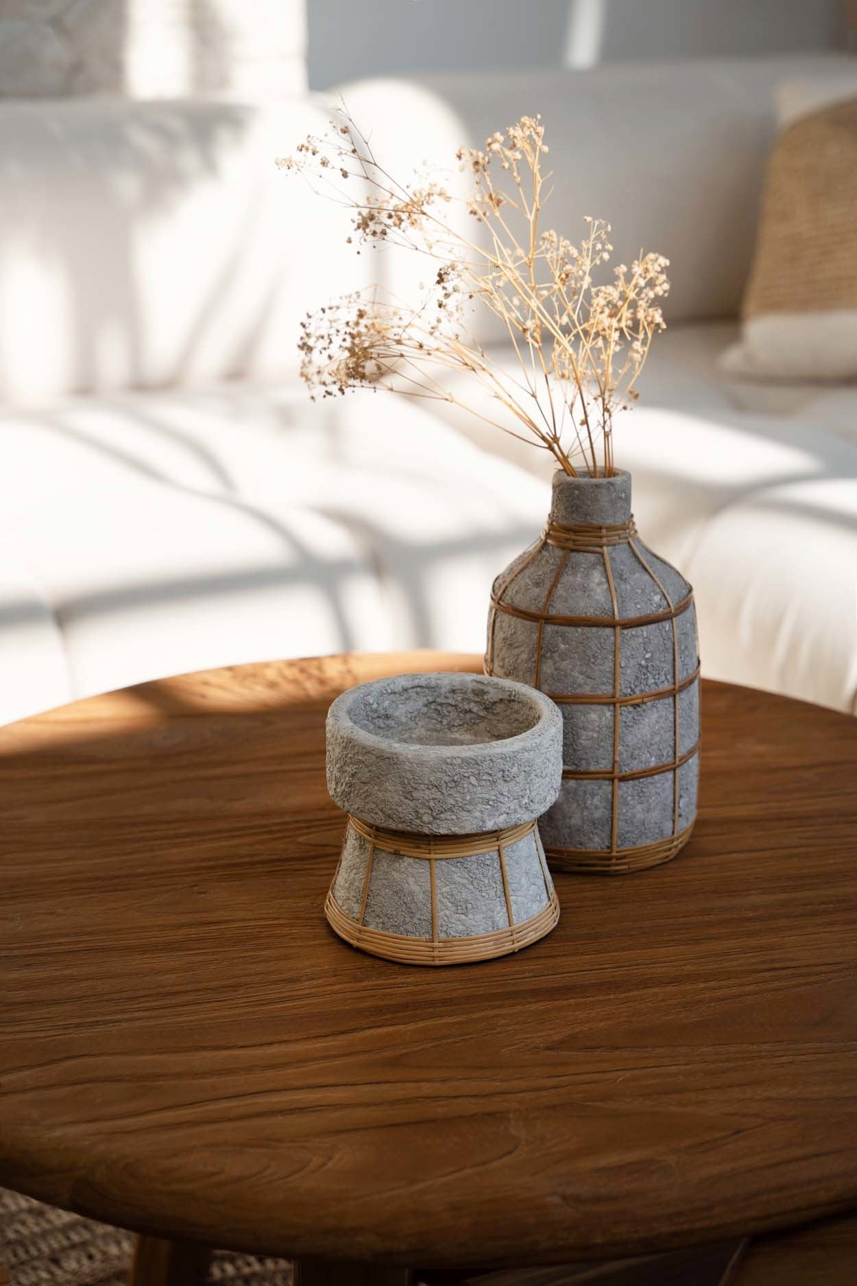 The Whoopy Vase - Concrete Natural - L in terracotta — handmade luxury vase curated by Laiyahome — view 2