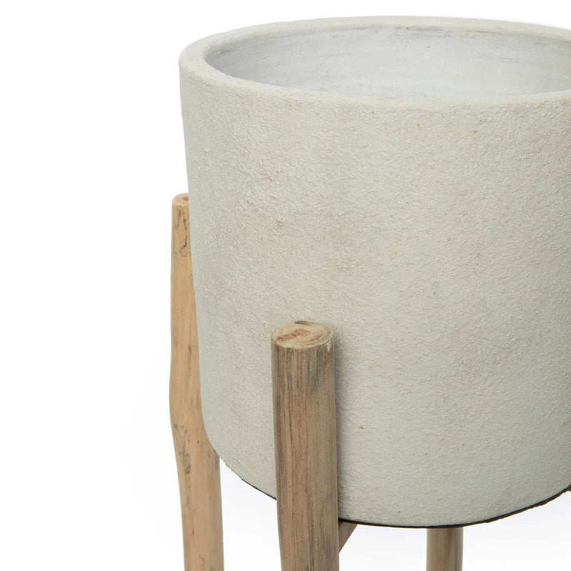 The Chalk High - Concrete Natural - L in terracotta — handmade luxury planter curated by Laiyahome — view 2