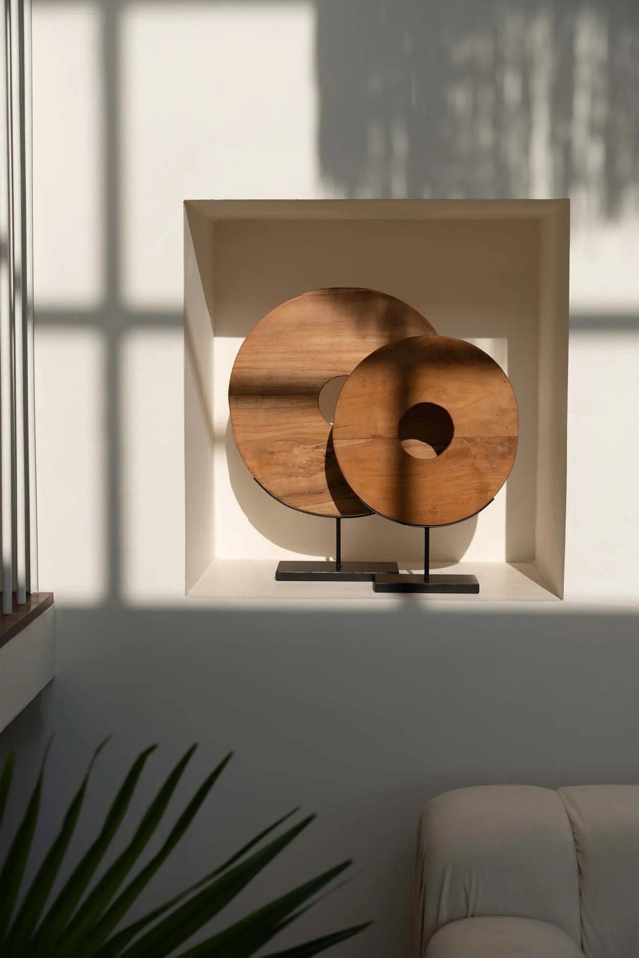 The Teak Disc on Stand - L in wood — handmade luxury standing decoration curated by Laiyahome — view 2