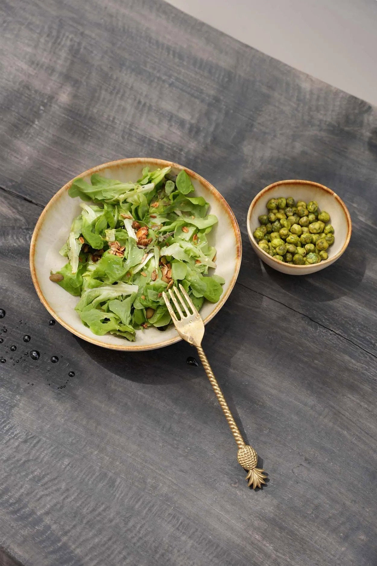 The Cascais Small Bowl Plate – stoneware bowl – product view 2