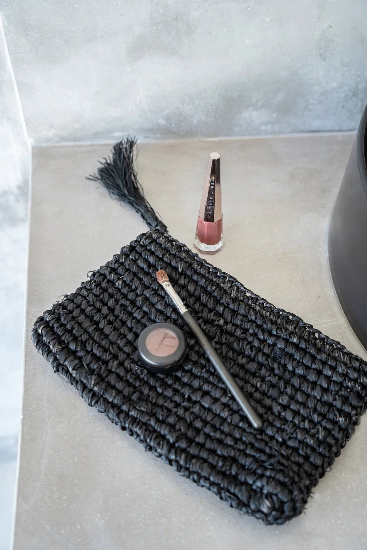The Raffia Clutch - Black - S – raffia clutch in black – product view 2