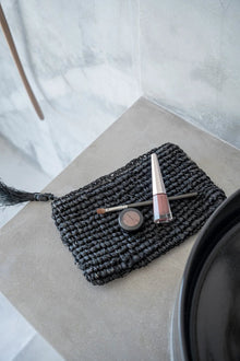 The Raffia Clutch - Black - S – raffia clutch in black – product view 4