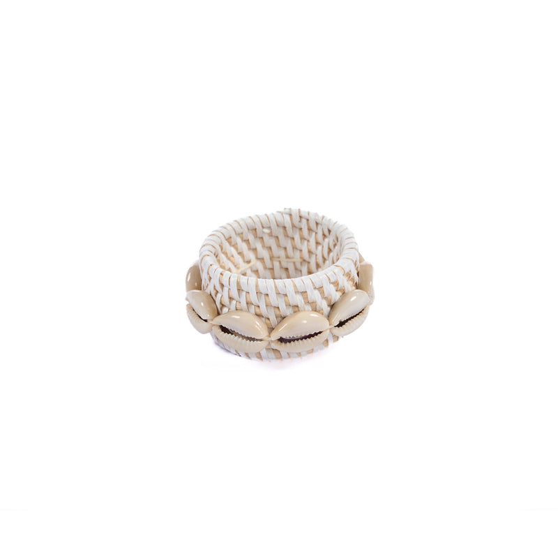 The Rattan Shell Napkin Ring - White – rattan napkin in white – product view 2