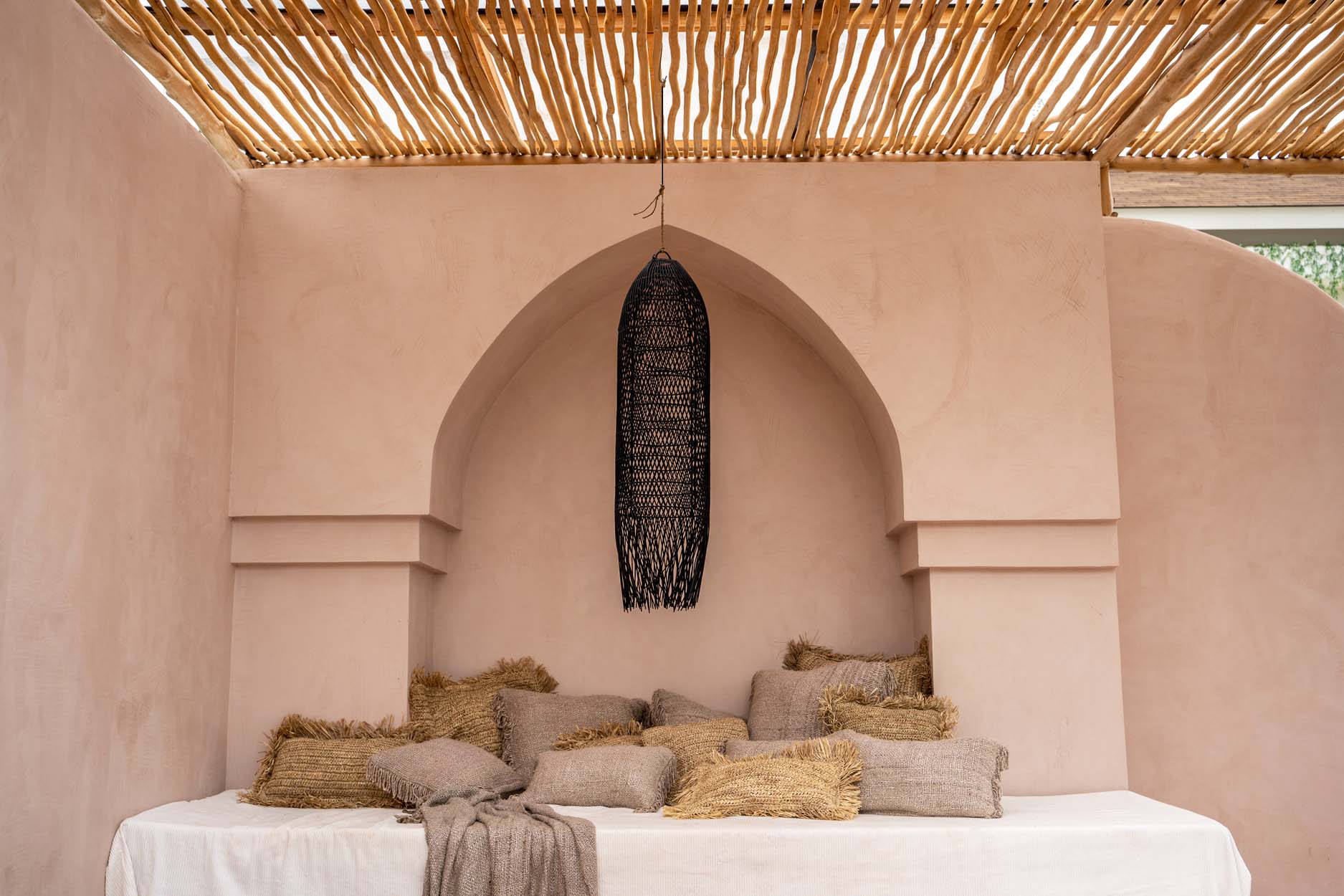 The Squid Pendant - Black - L in rattan — handmade luxury pendant lamp curated by Laiyahome — view 2