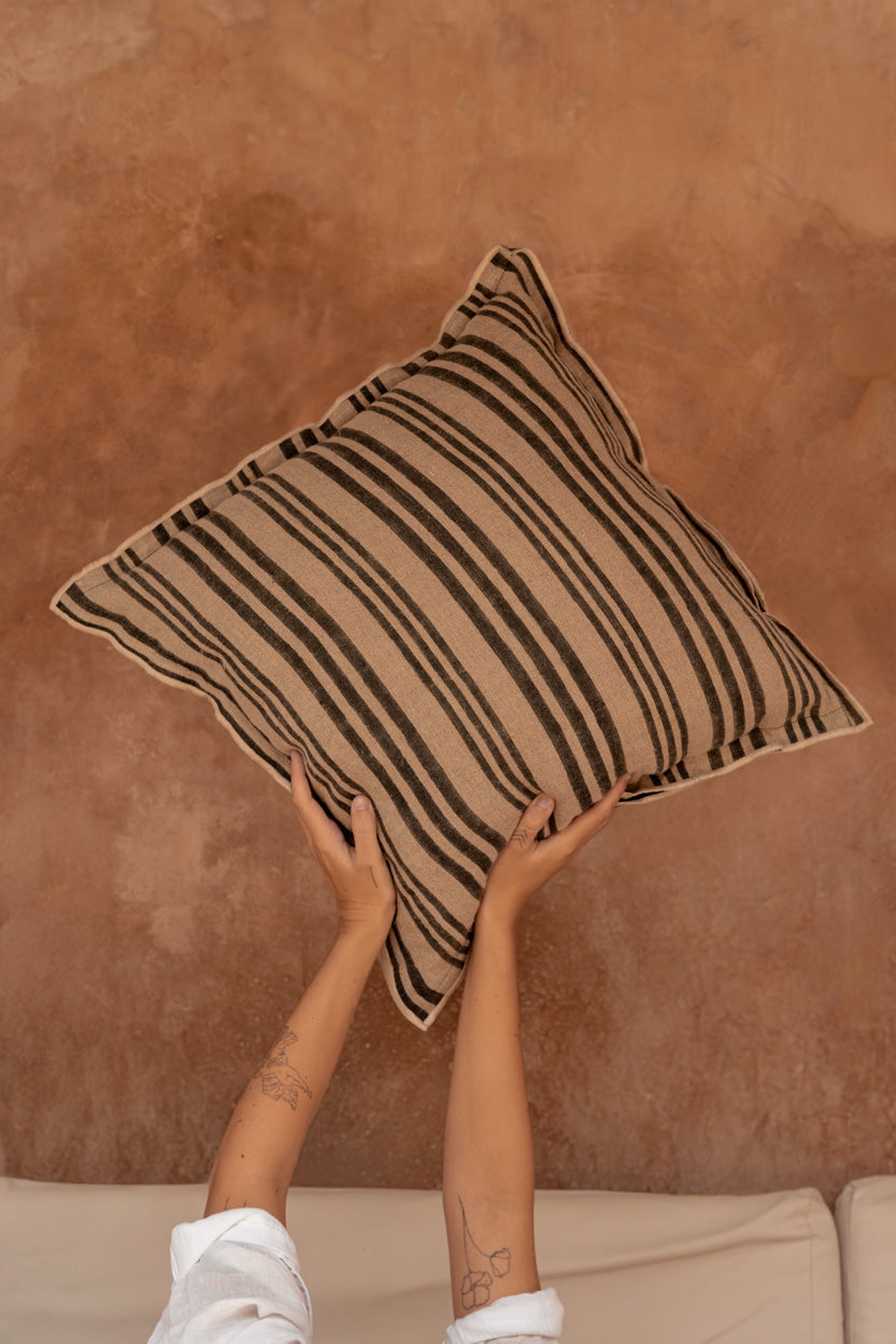 Housse de coussin à rayures nordiques - Noir naturel - 50x50