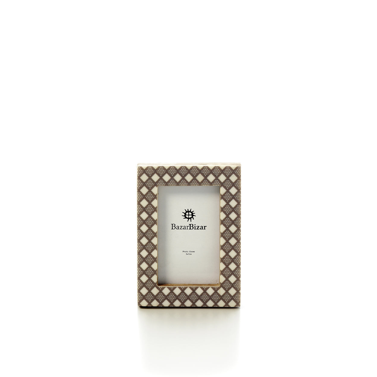 The Diamond Cut Frame - White Brown - 5x7 – polyresin picture frame in white – product view 1