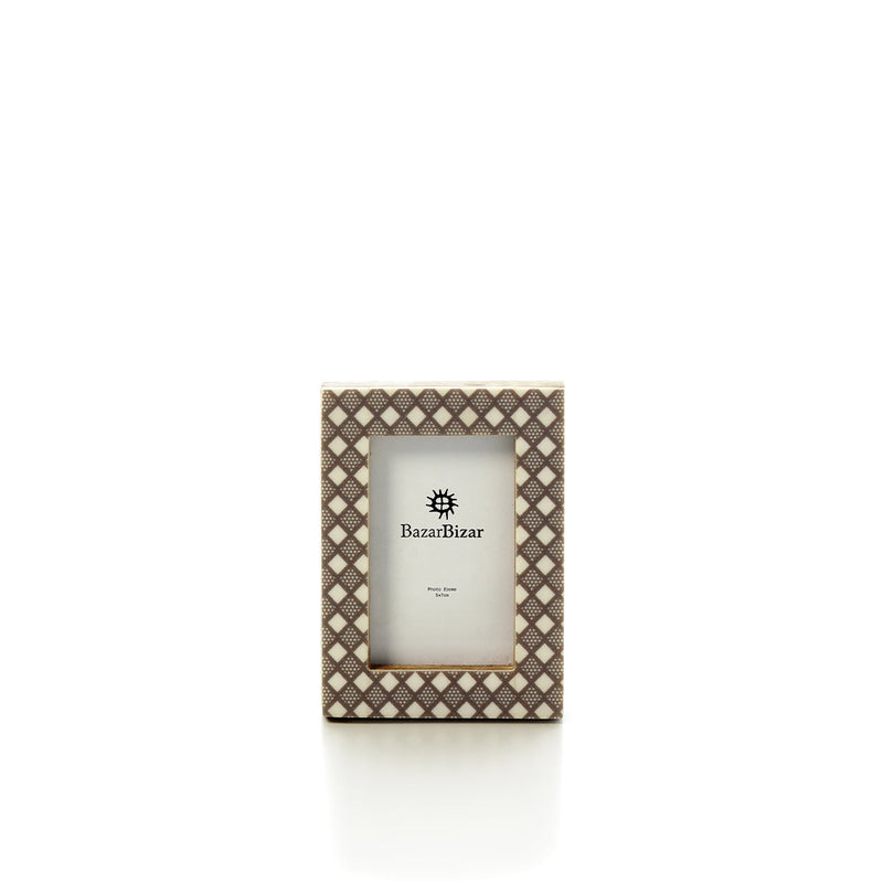 The Diamond Cut Frame - White Brown - 5x7 in polyresin — handmade luxury picture frame curated by Laiyahome