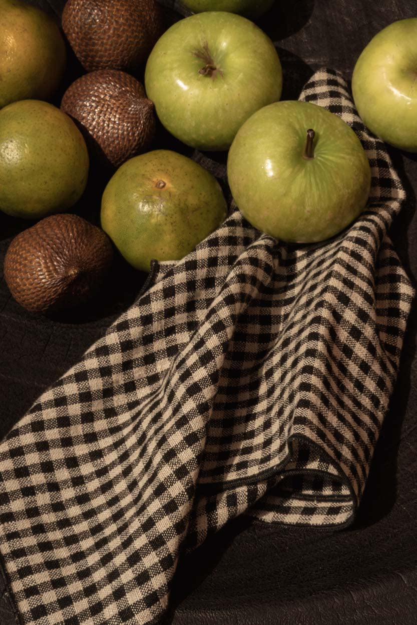 The Picknick Napkin - Natural Black - 45x45 in linen — handmade luxury napkin curated by Laiyahome — view 2