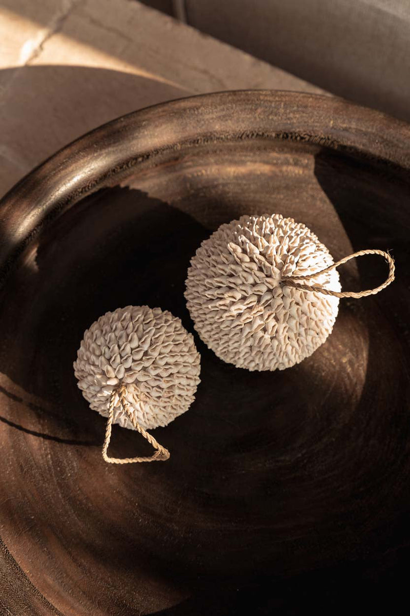 The Bubble Shell Ball - White - L in shell — handmade luxury decorative object curated by Laiyahome — view 2