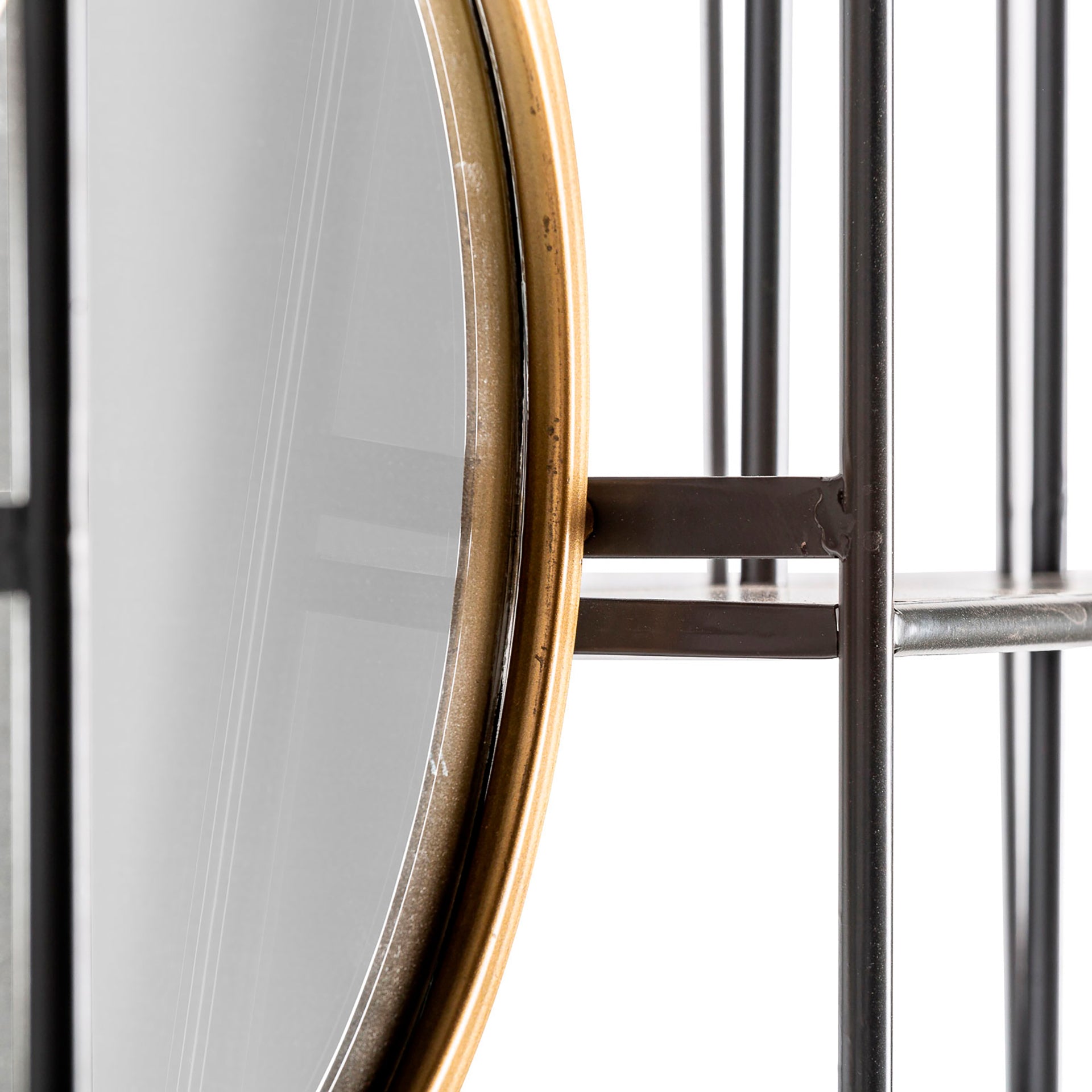 The Varese Mirror — industrial mirror in solid iron from Laiyahome