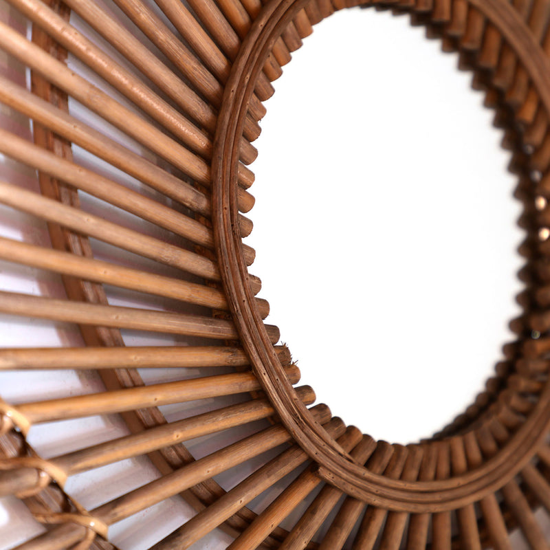 ARTEAGA MIRROR in a modern interior setting