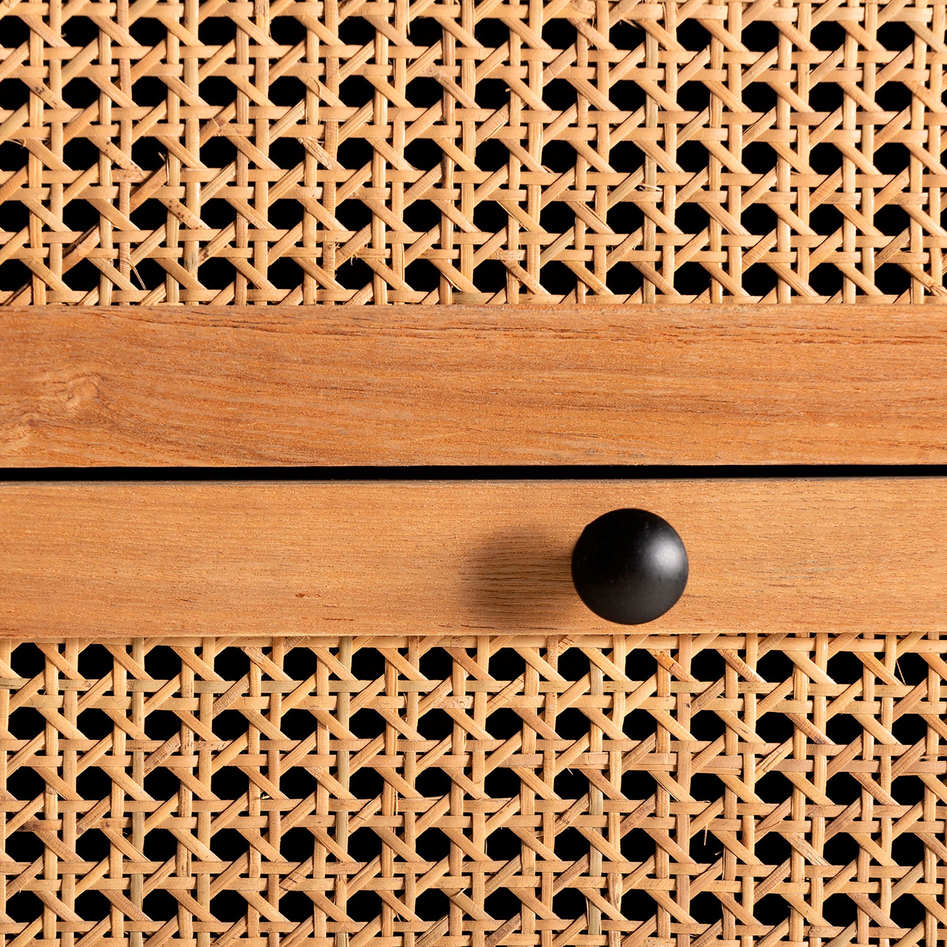 The Zetel Chest Of Drawers — contemporary chest of drawers in engineered wood with veneer finish from Laiyahome
