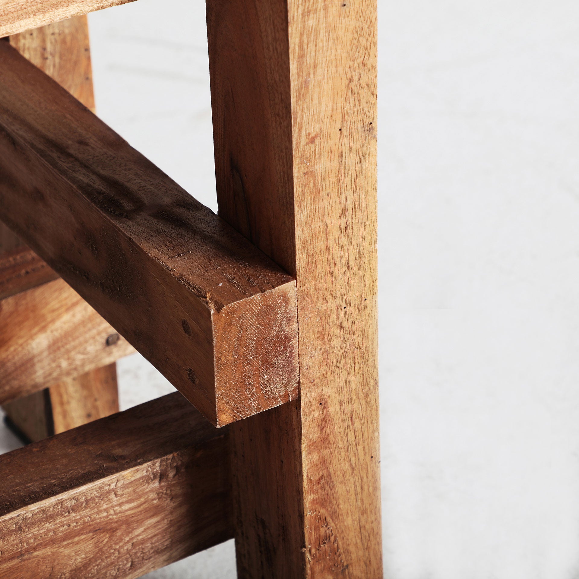 The Akviran Footrest — global-modern pouffe in mahogany wood from Laiyahome