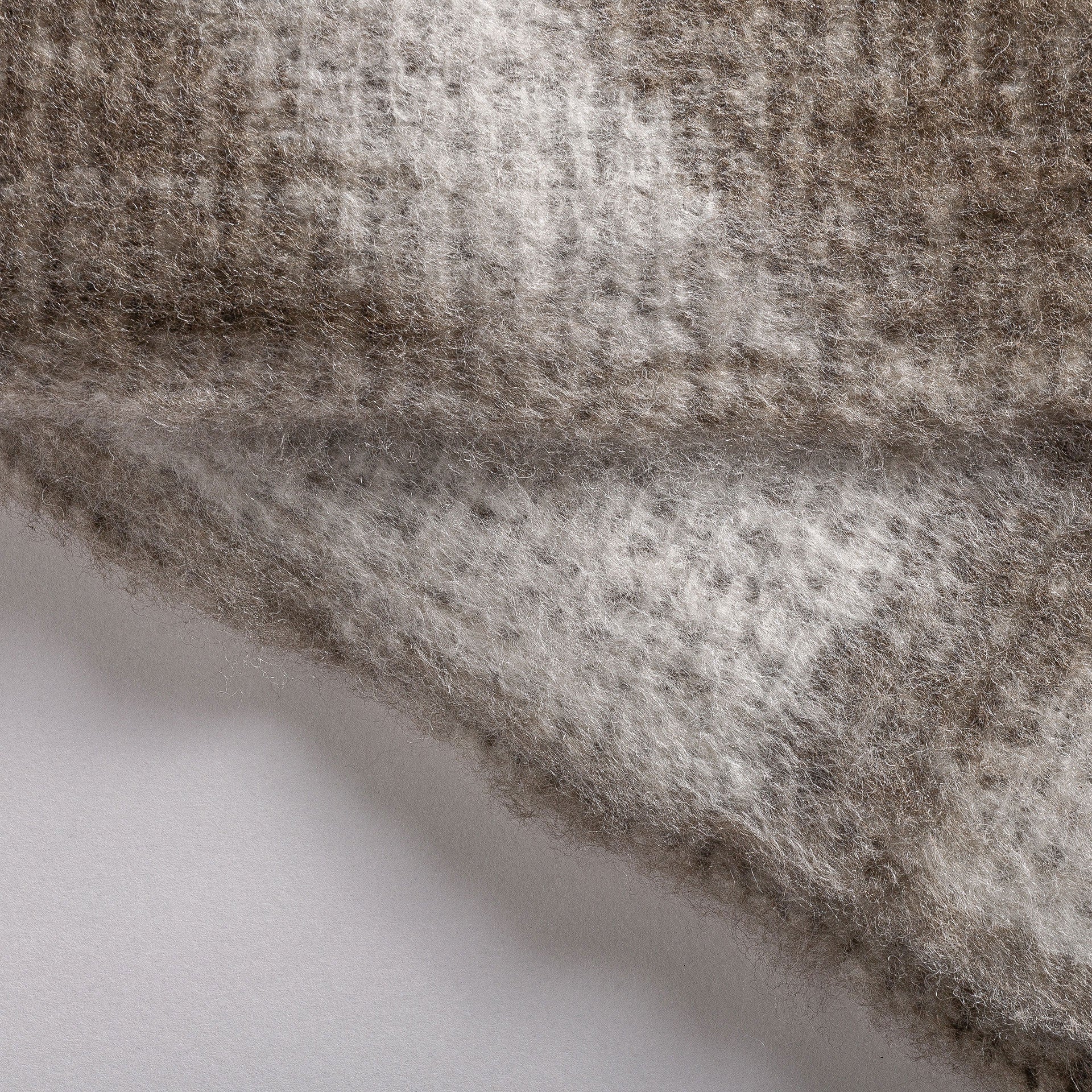 The Dunia Plaid — vintage throw in acrylic from Laiyahome