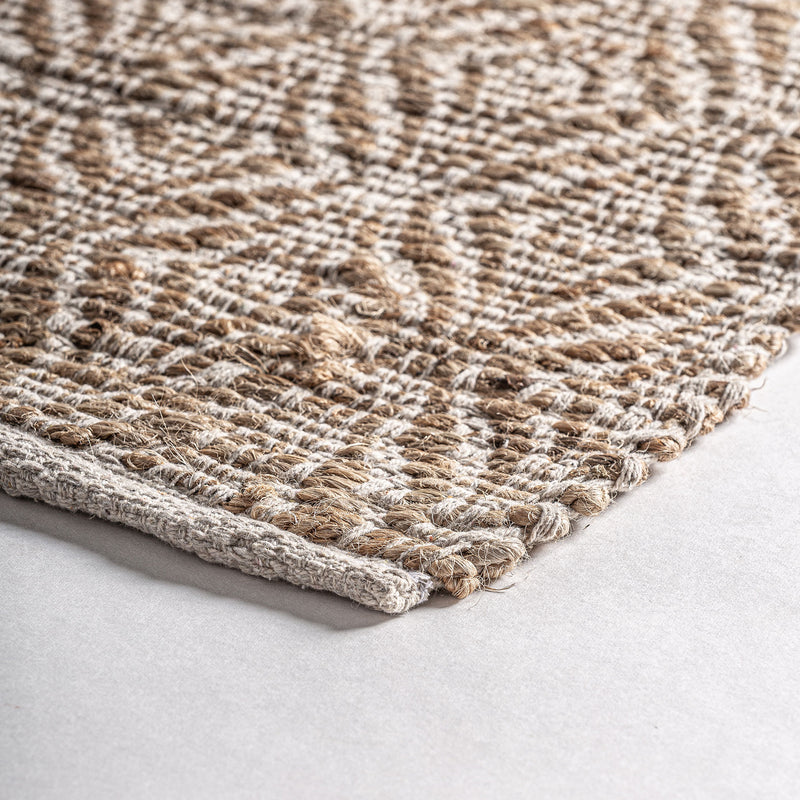 The Aliena Carpet — vintage rug in natural jute from Laiyahome