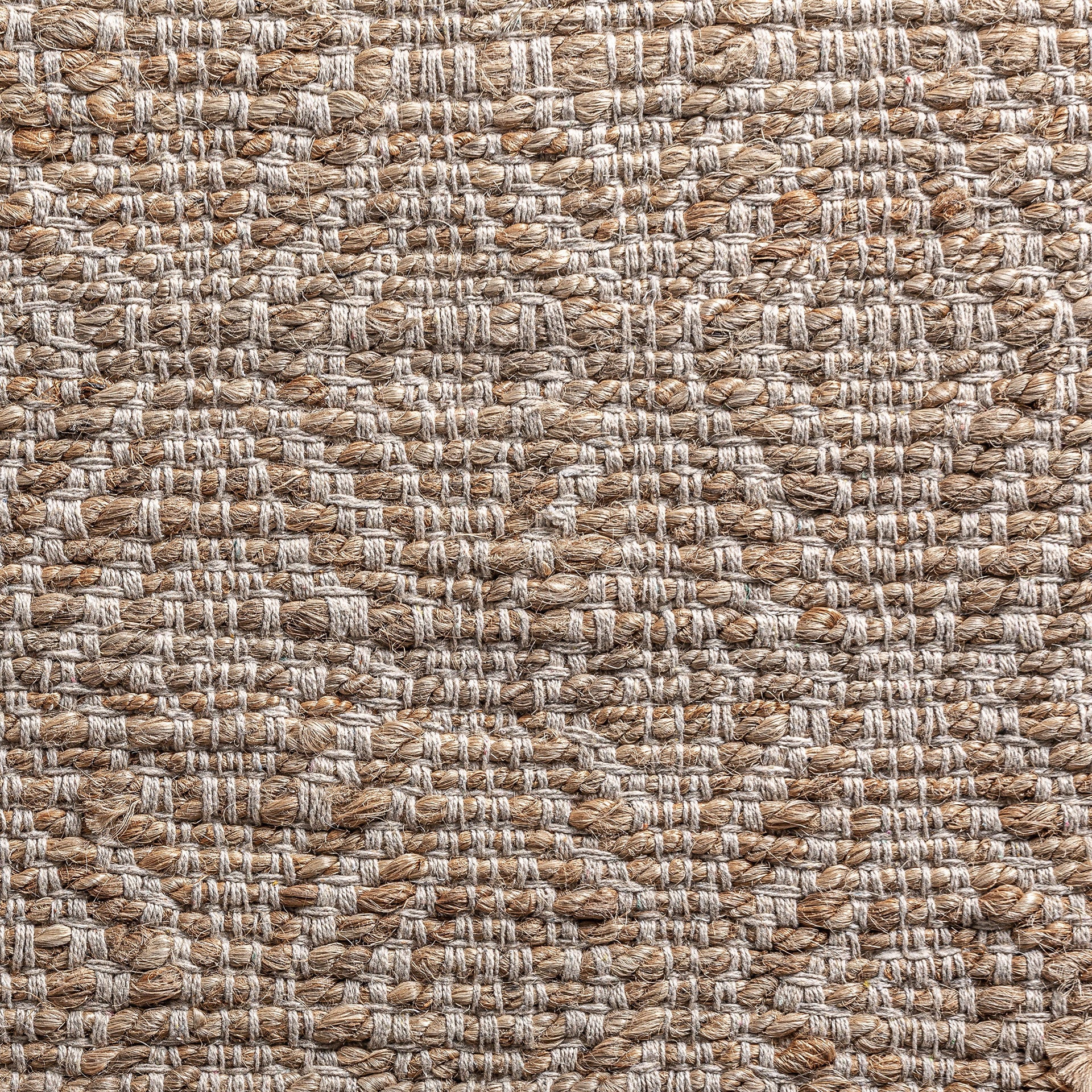 The Aliena Carpet — vintage rug in natural jute from Laiyahome