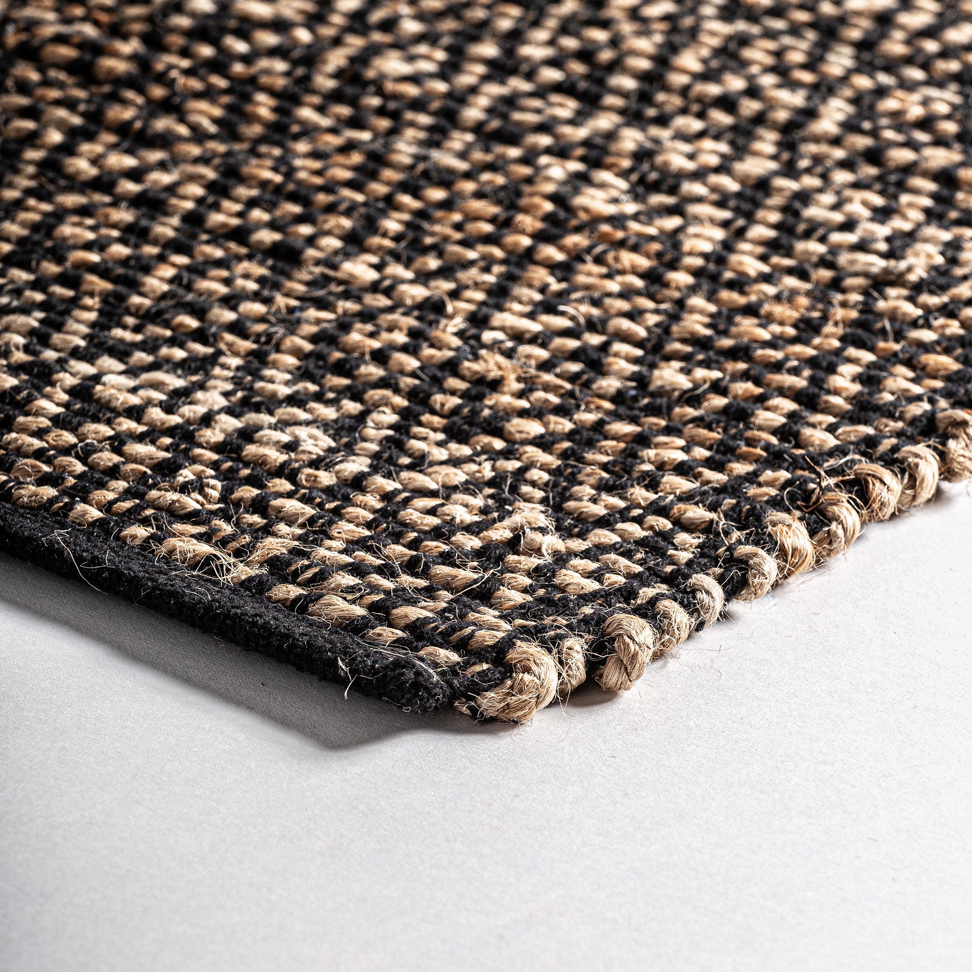 The Elara Carpet — vintage rug in natural jute from Laiyahome