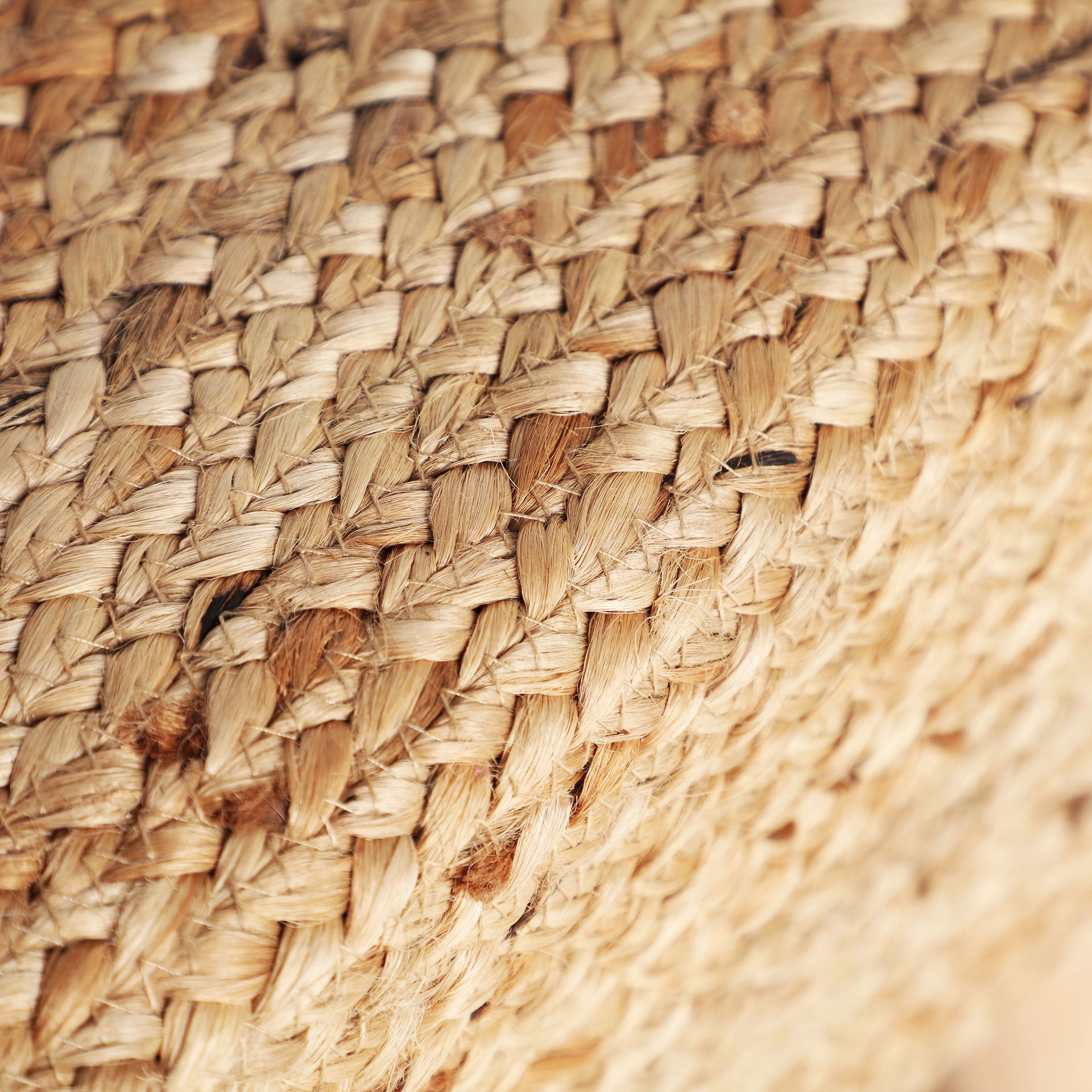 The Thiesi Footrest — boho-modern pouffe in natural jute from Laiyahome