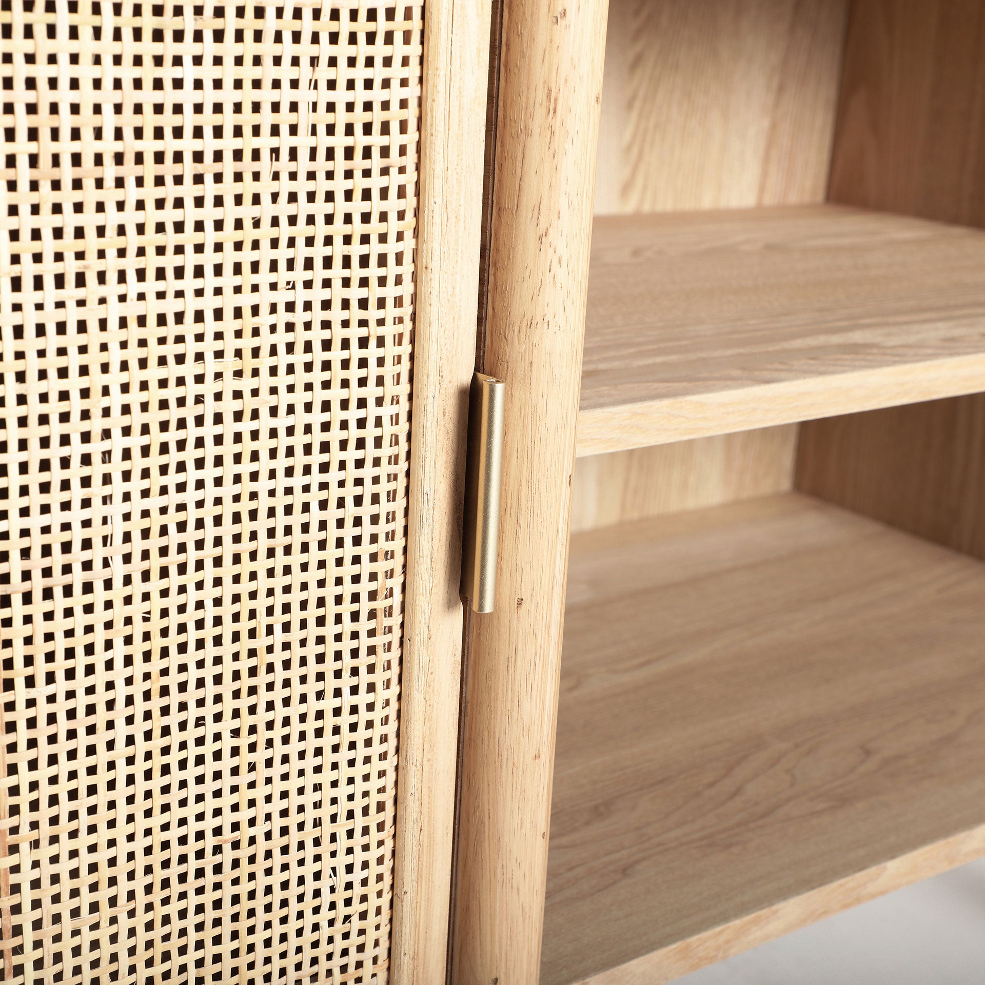 The Ikla Tv Stand — Scandinavian media console in engineered wood with veneer finish from Laiyahome