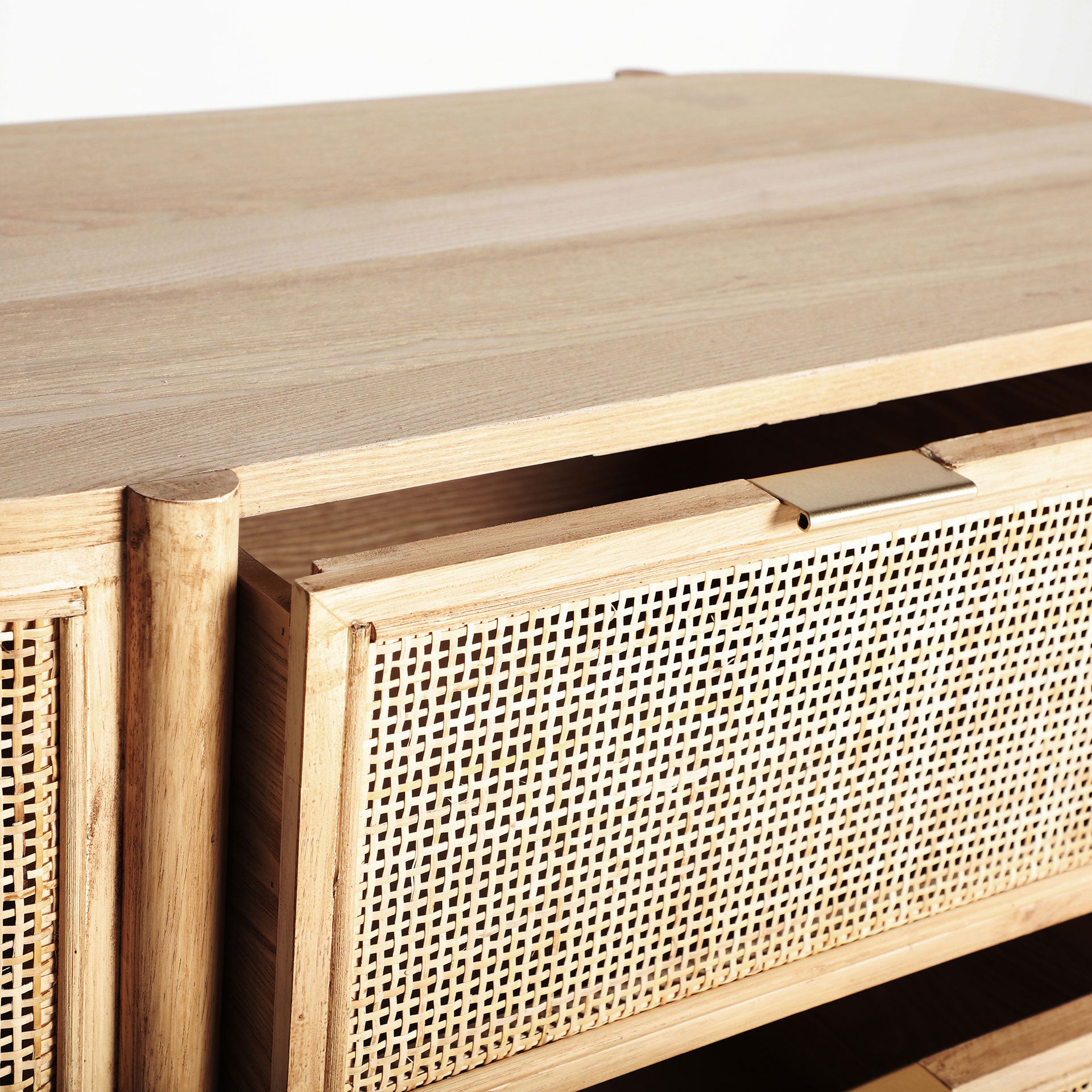 The Ikla Chest Of Drawers — Scandinavian chest of drawers in engineered wood with veneer finish from Laiyahome