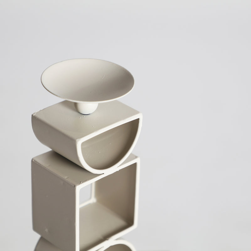 The Greyle Candle Holder — vintage-modern candle holder in solid iron from Laiyahome