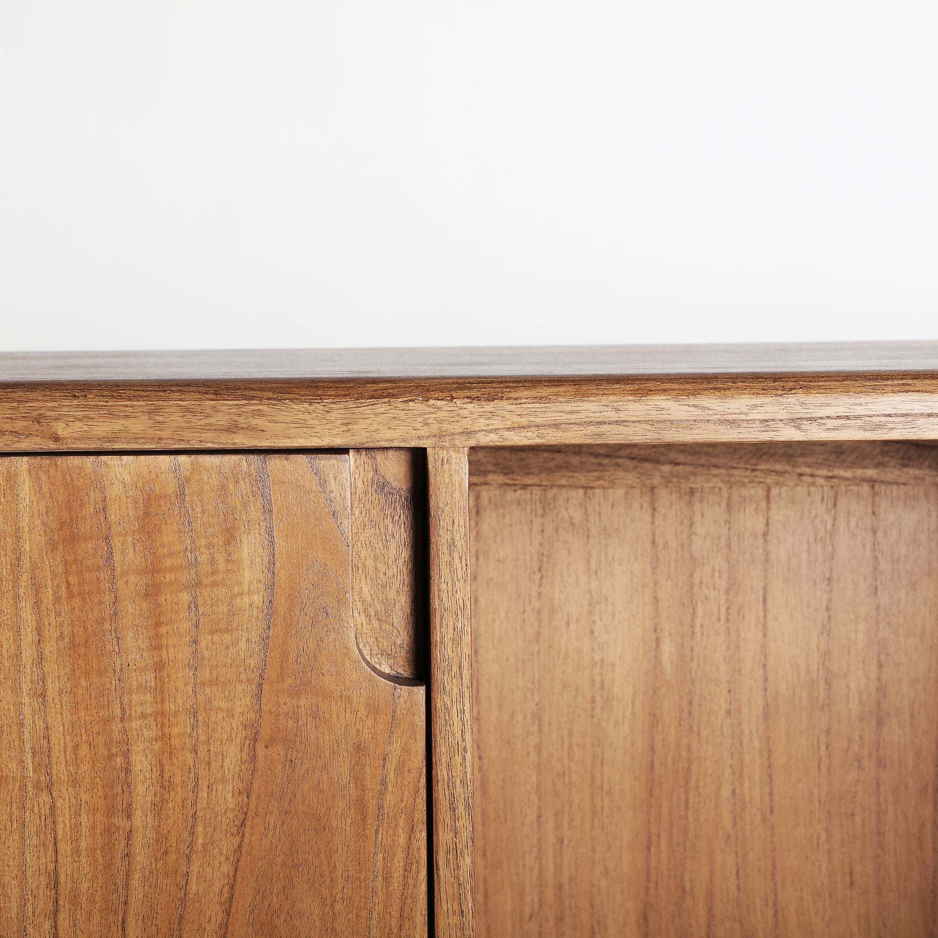 The Slough Sideboard — Scandinavian sideboard in solid mindi wood from Laiyahome
