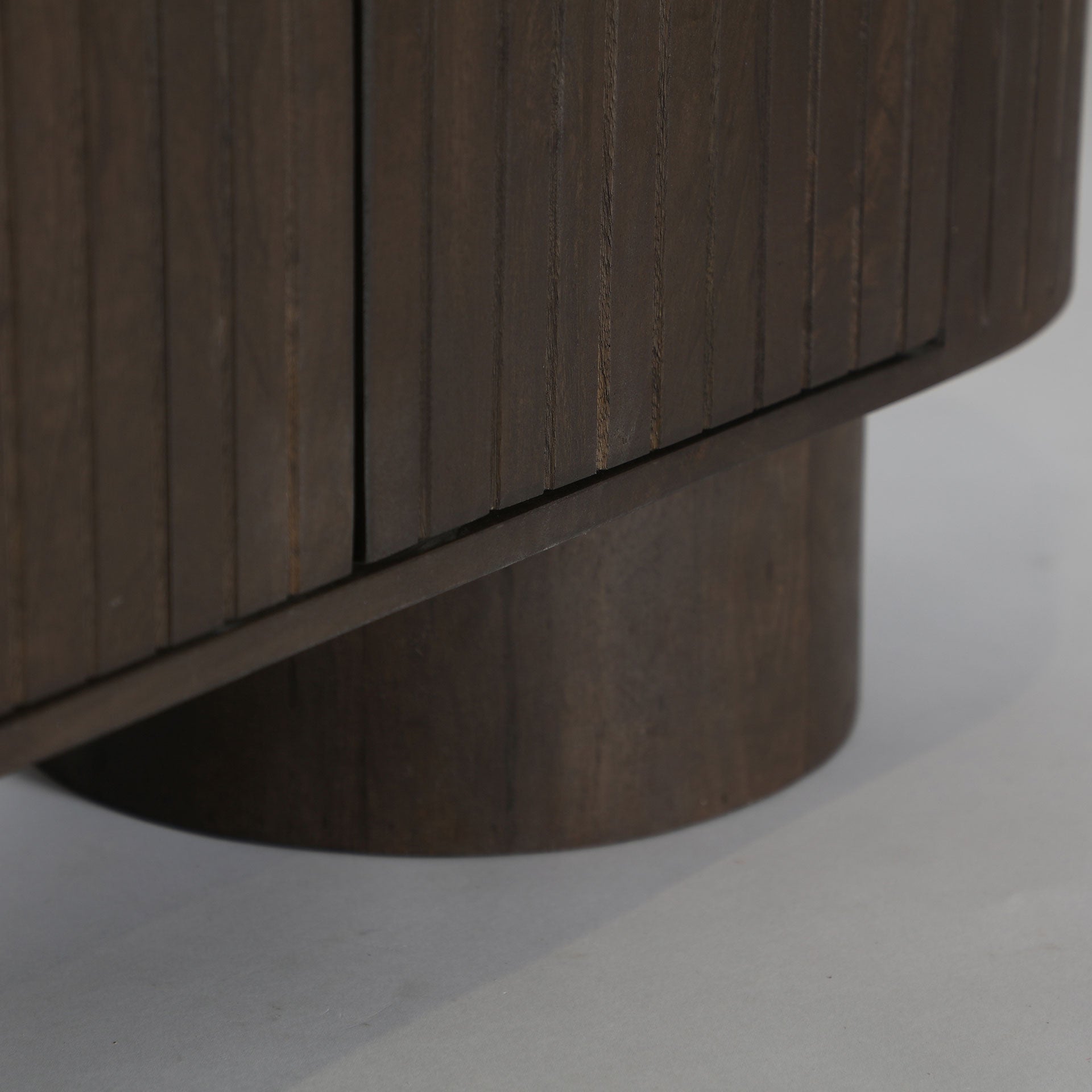 KOLGA SIDEBOARD — Laiyahome