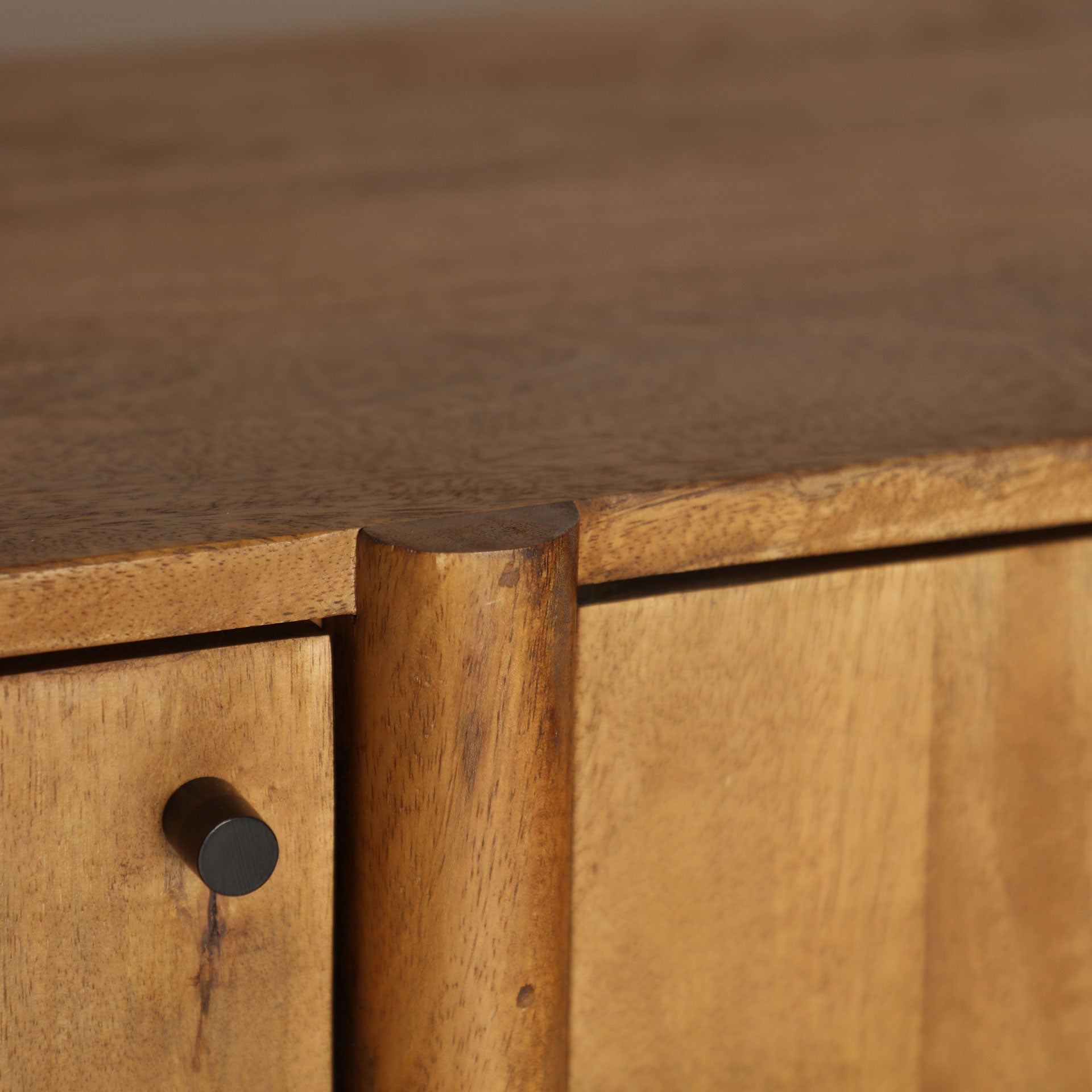 The Koigi Sideboard — Scandinavian sideboard in solid mango wood from Laiyahome