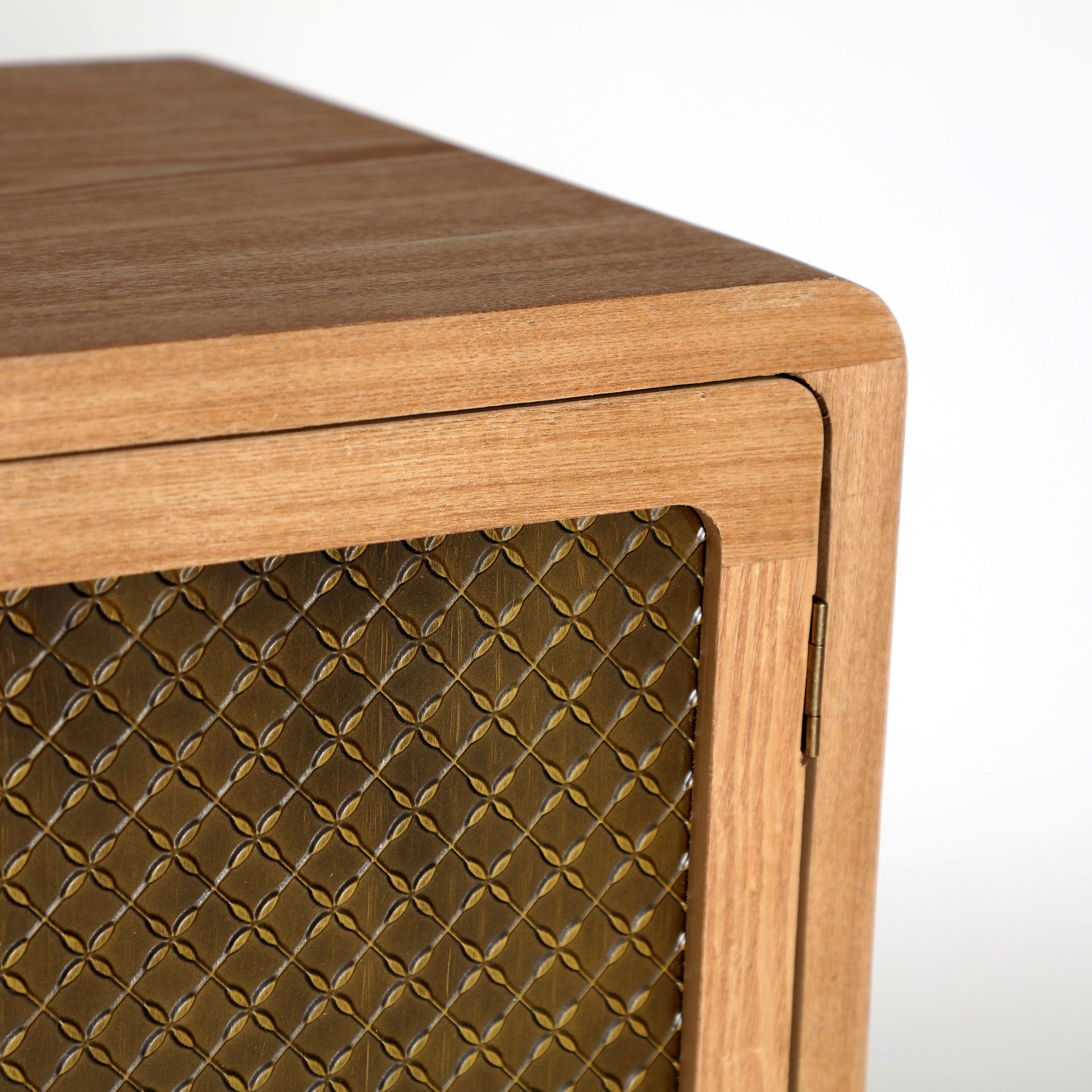 NEVOY SIDEBOARD — Laiyahome