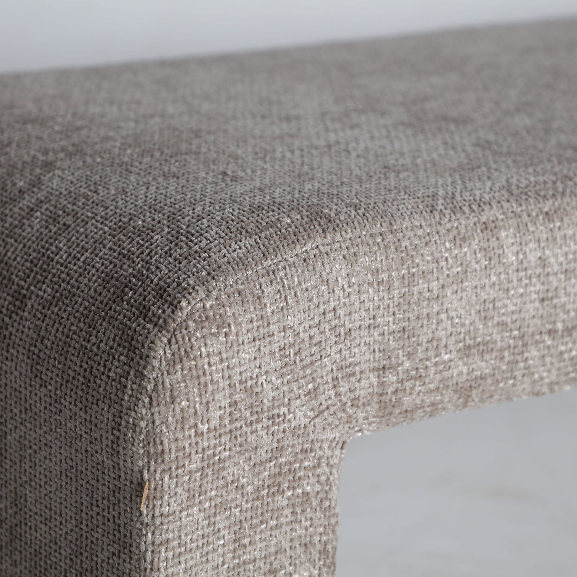 The Siv Bench — contemporary bedside furniture in high-performance polyester from Laiyahome