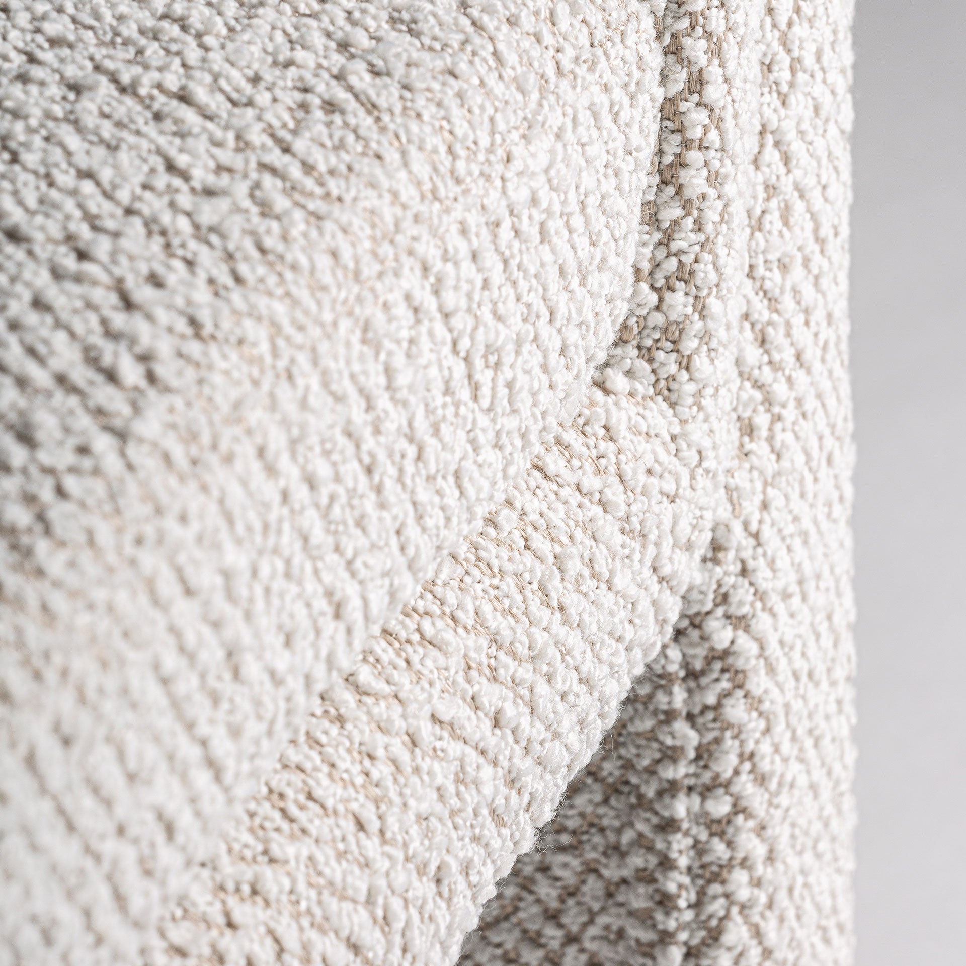 The Izegem Bench — Art Deco bedside furniture in bouclé cotton from Laiyahome