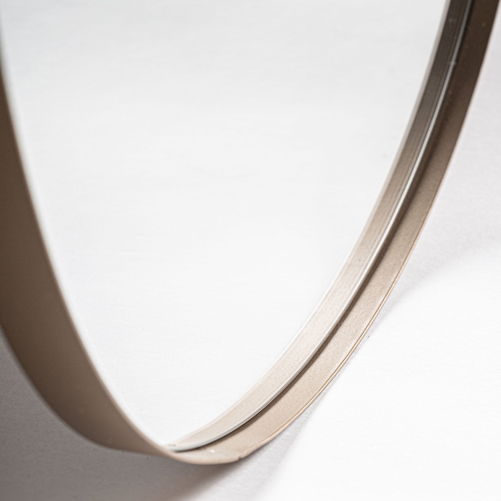 The Ivar Mirror — contemporary mirror in solid iron from Laiyahome