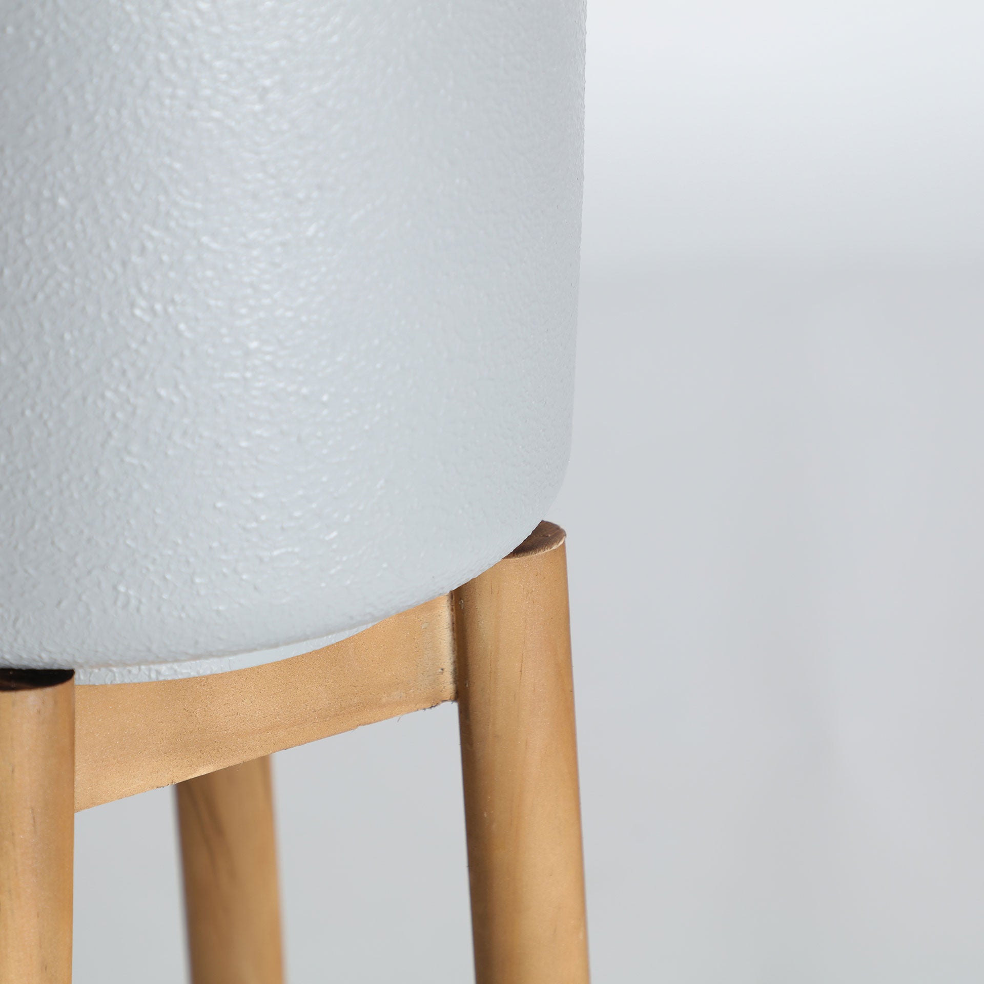 The Jerges Plant Pot — playful contemporary planter in solid iron from Laiyahome