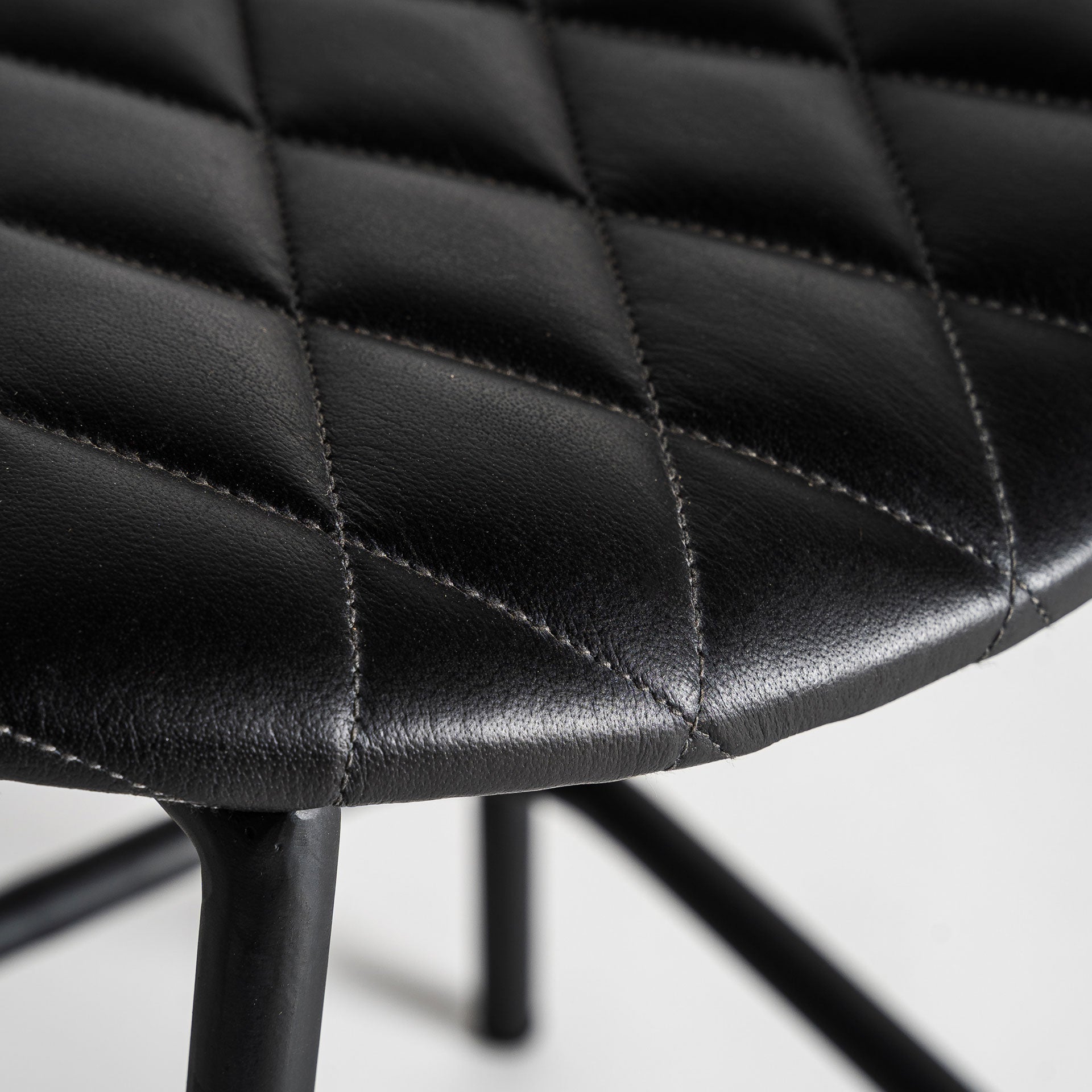 The Chaepe Stool — vintage pouffe in natural leather from Laiyahome