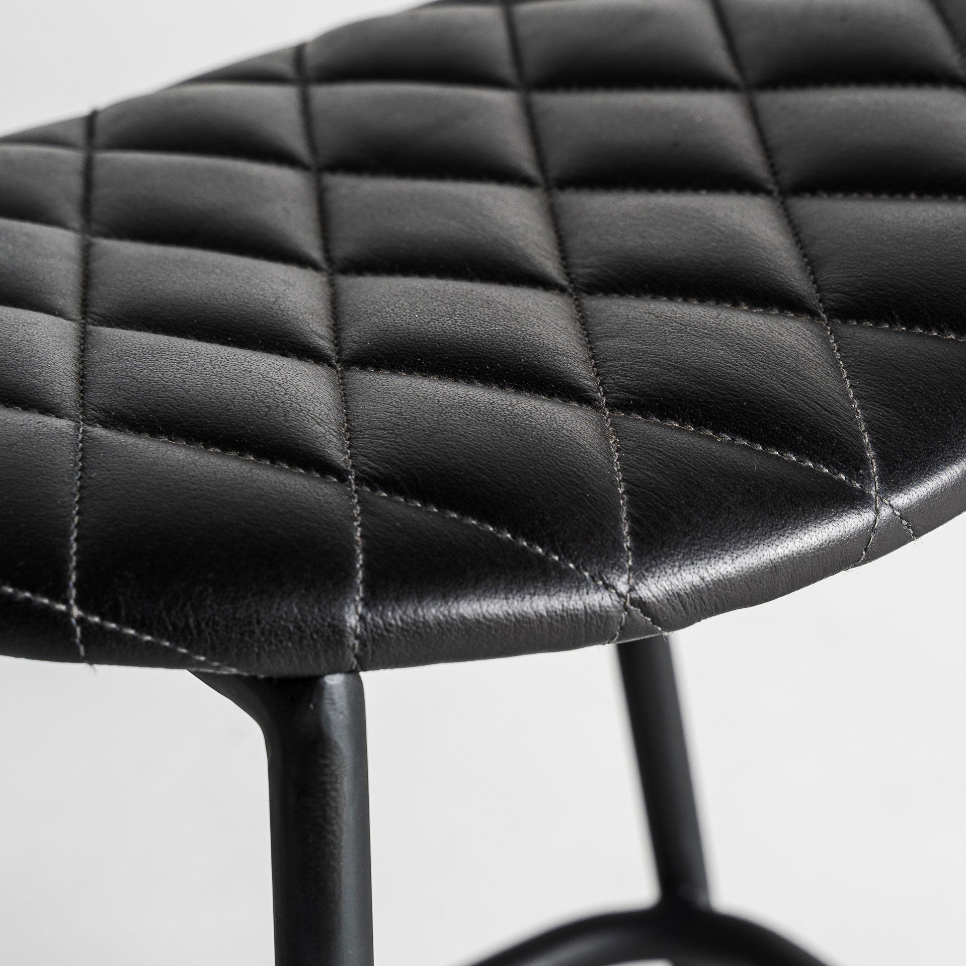 The Chaepe Stool — vintage pouffe in natural leather from Laiyahome