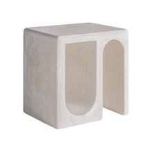 The Arnsberg Side Table — contemporary side table in engineered wood with veneer finish from Laiyahome