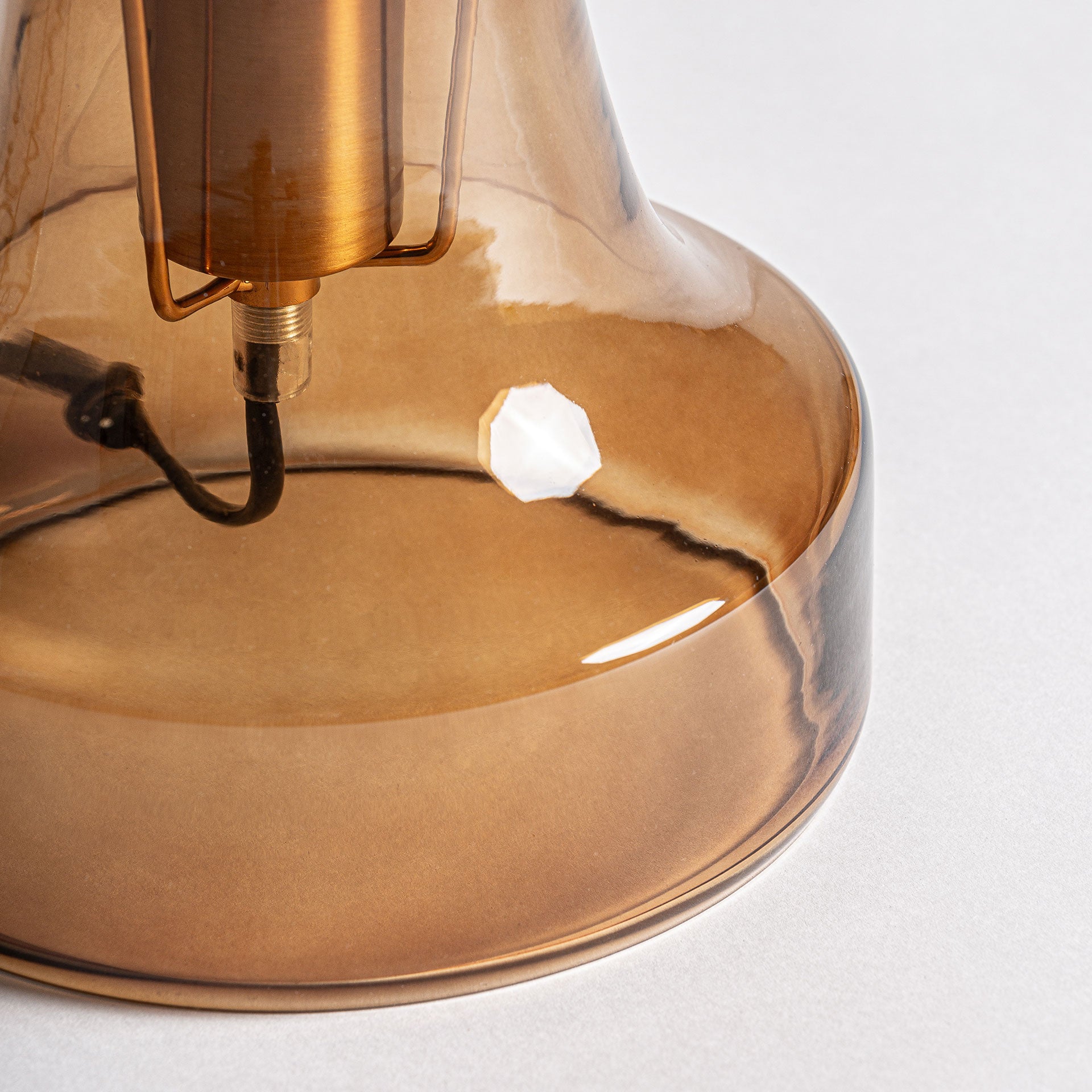 The Hasselt Table Lamp — contemporary table lamp in tempered glass from Laiyahome