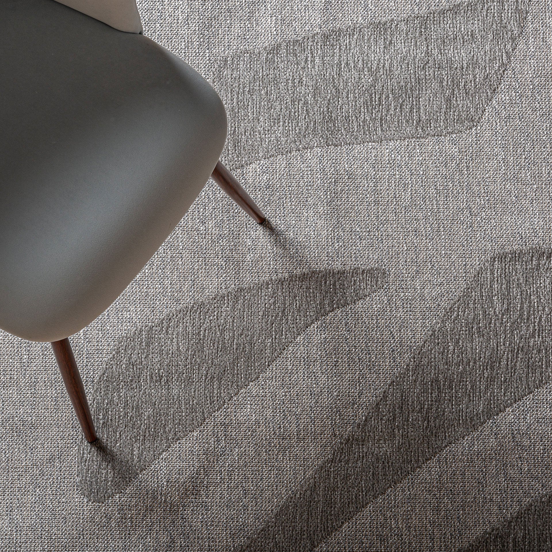 The Nereida Carpet — contemporary rug in high-performance polyester from Laiyahome